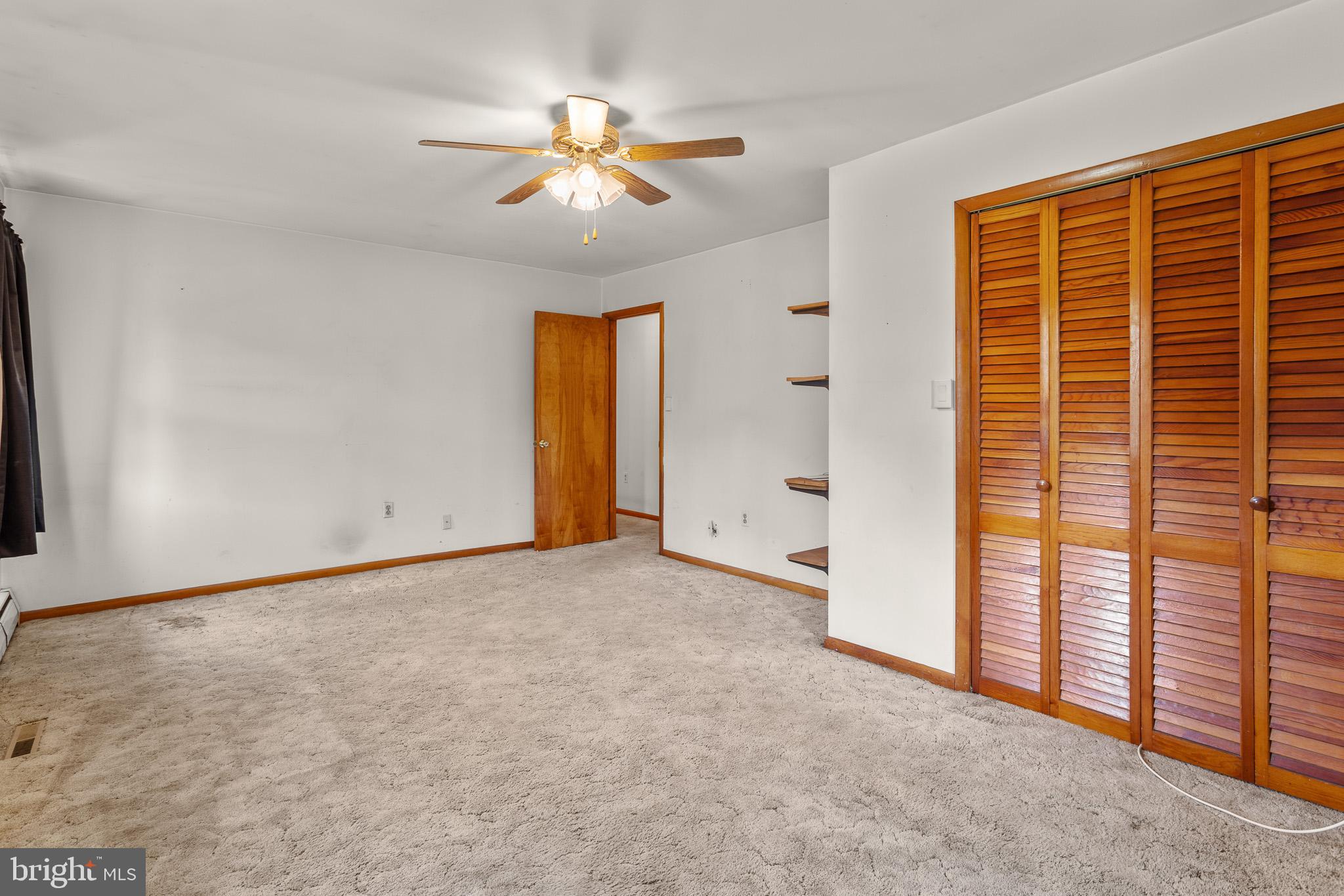 REGAL ESTATES - Residential