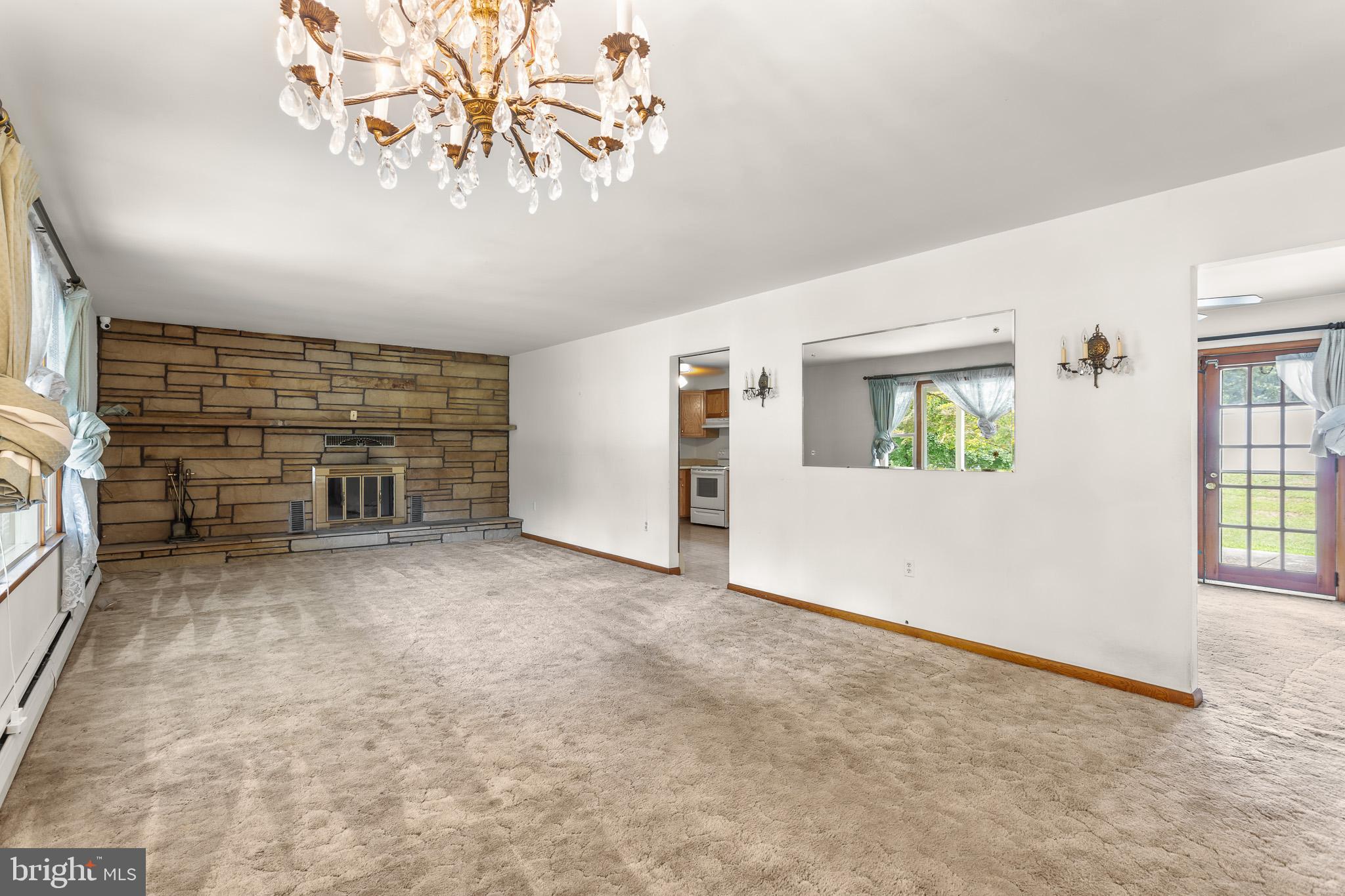 REGAL ESTATES - Residential