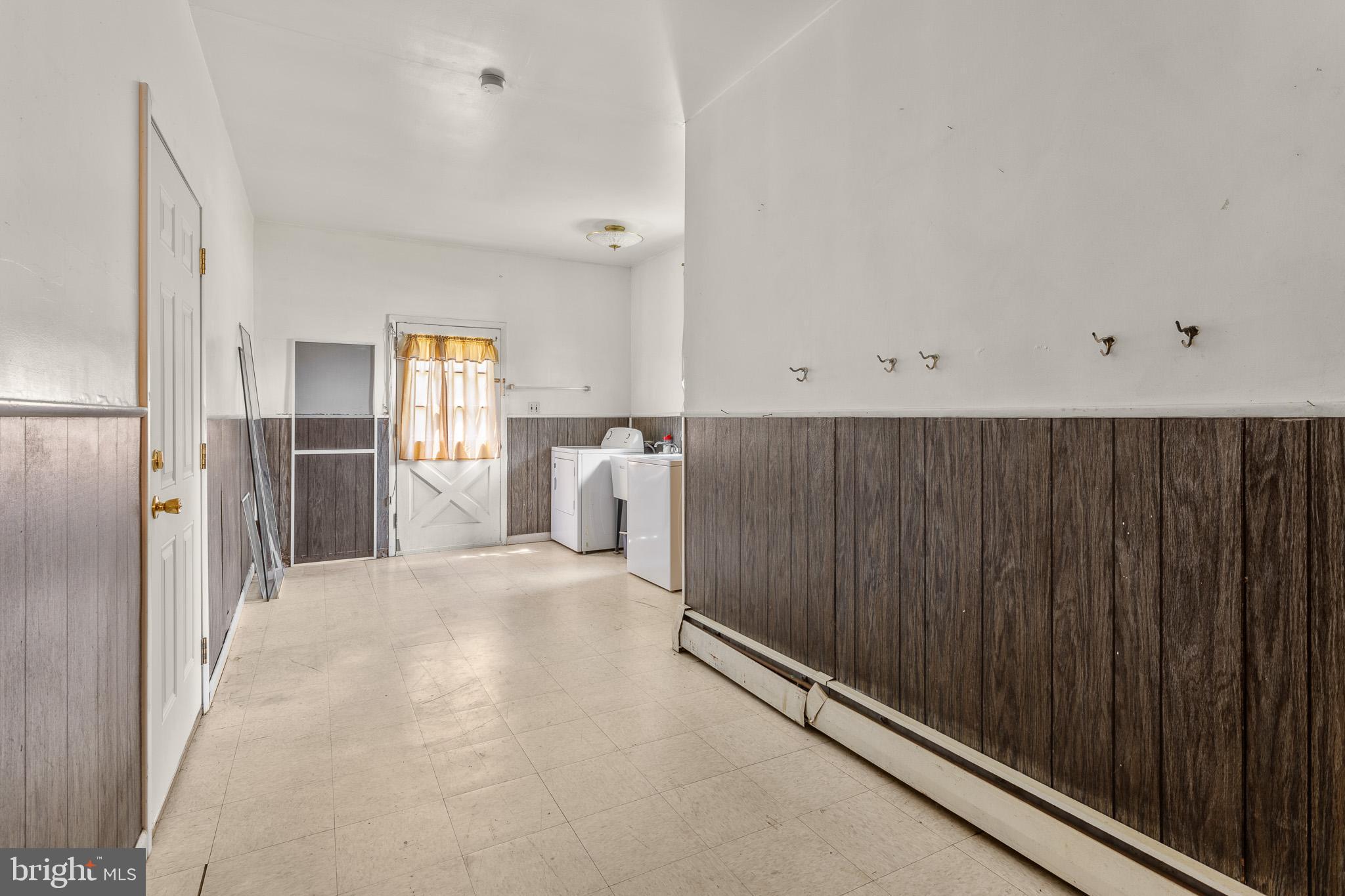 REGAL ESTATES - Residential