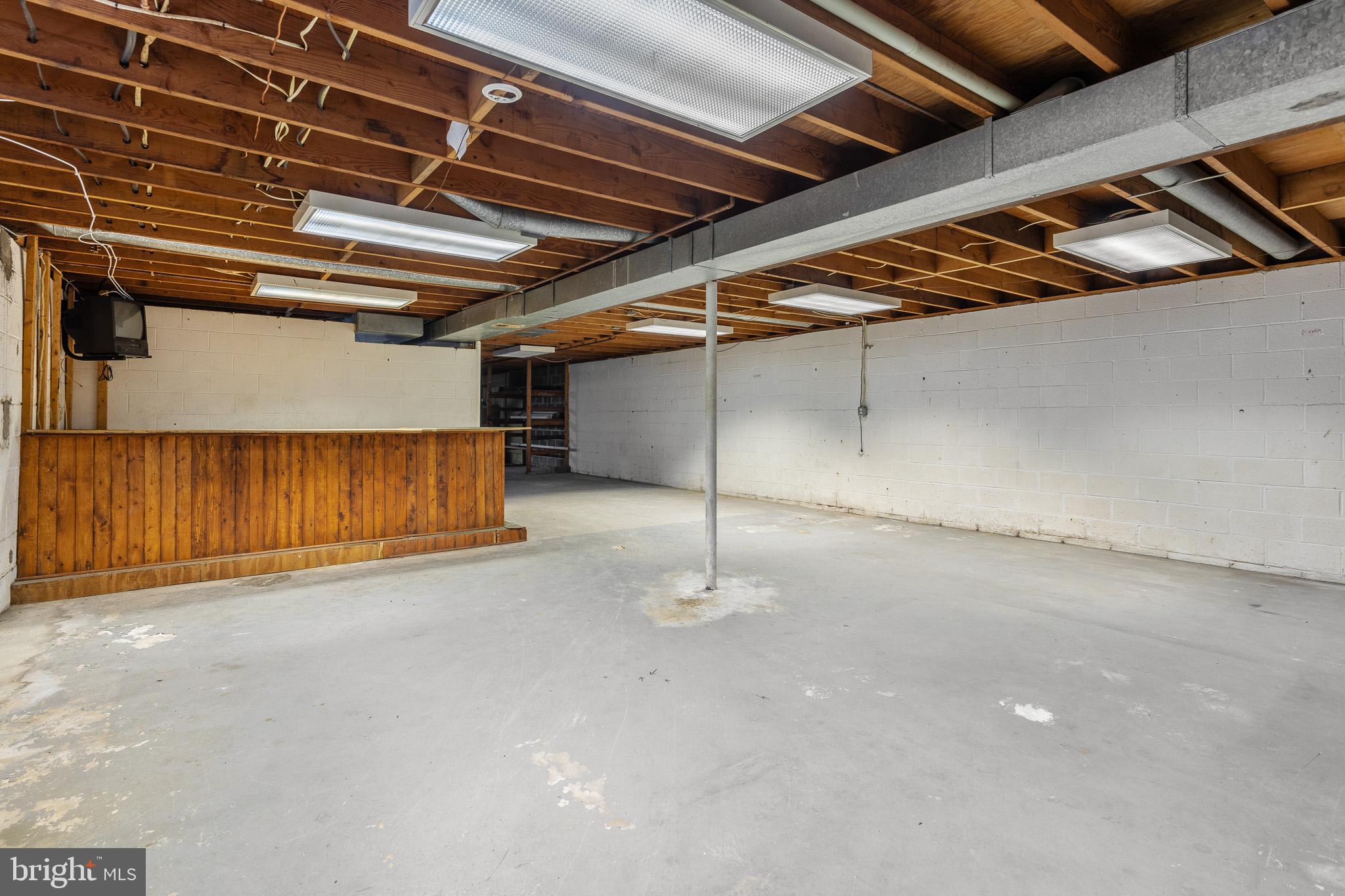 REGAL ESTATES - Residential