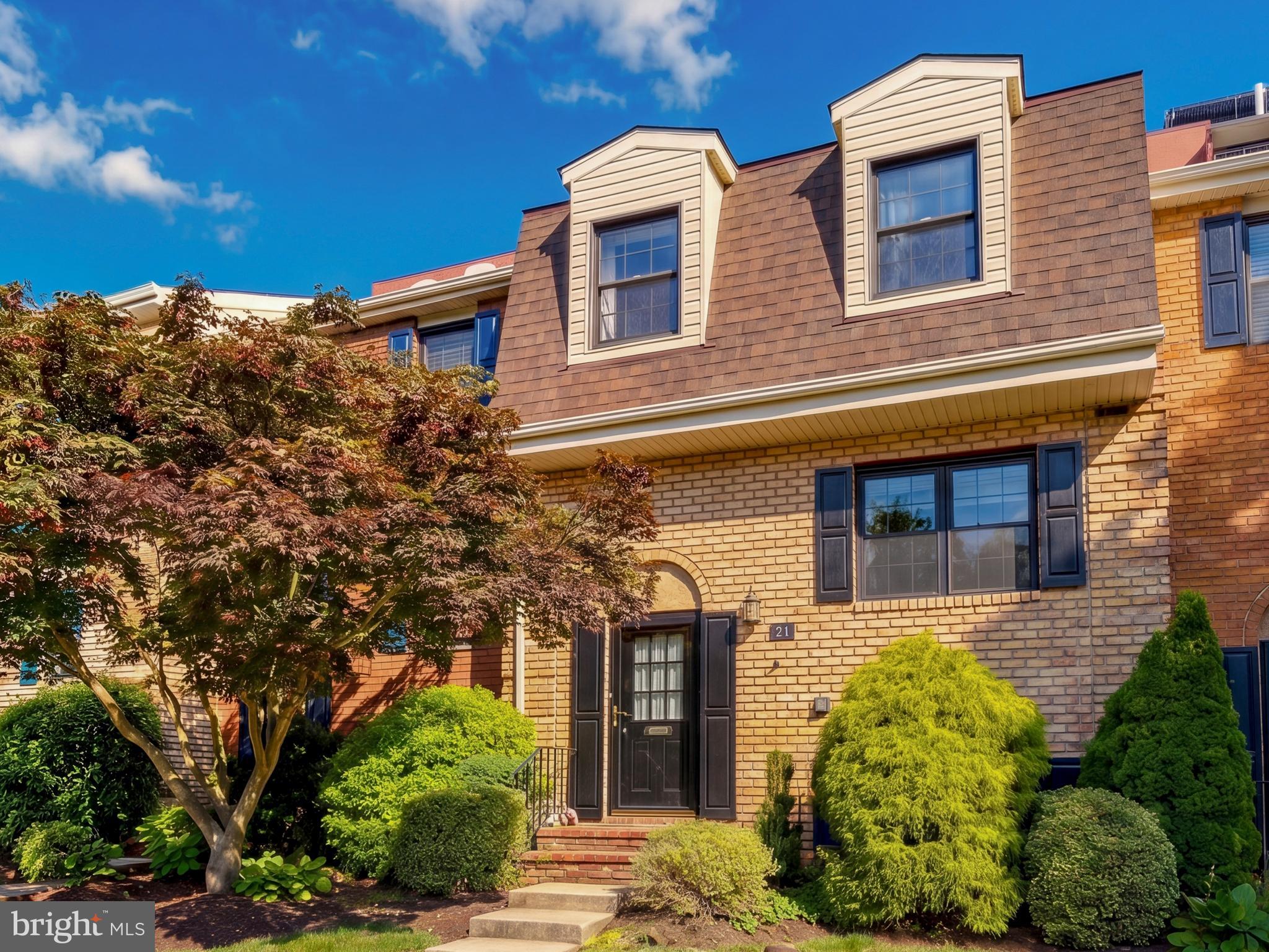 DULANEY TOWERS - Residential