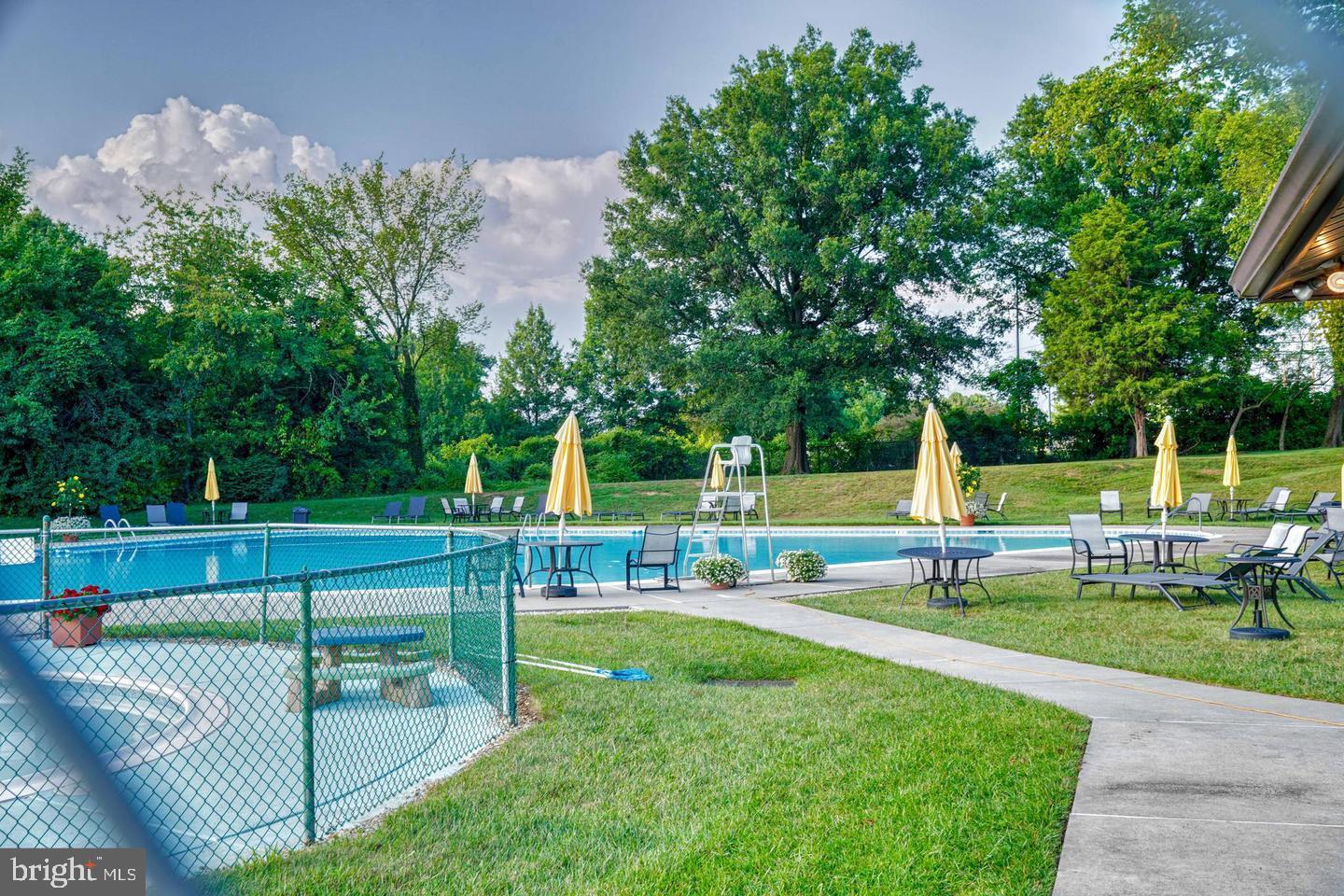 DULANEY TOWERS - Residential