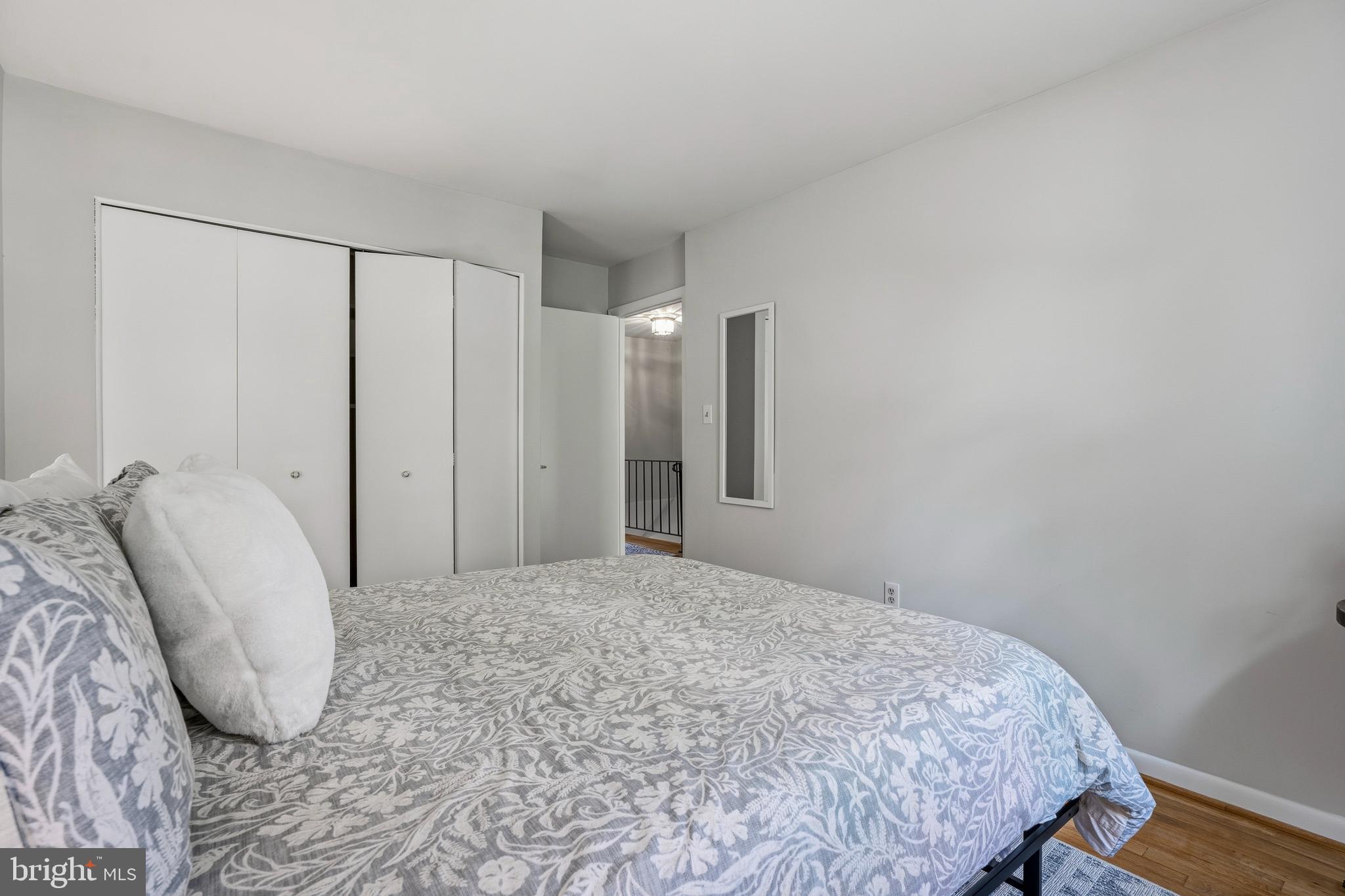DULANEY TOWERS - Residential