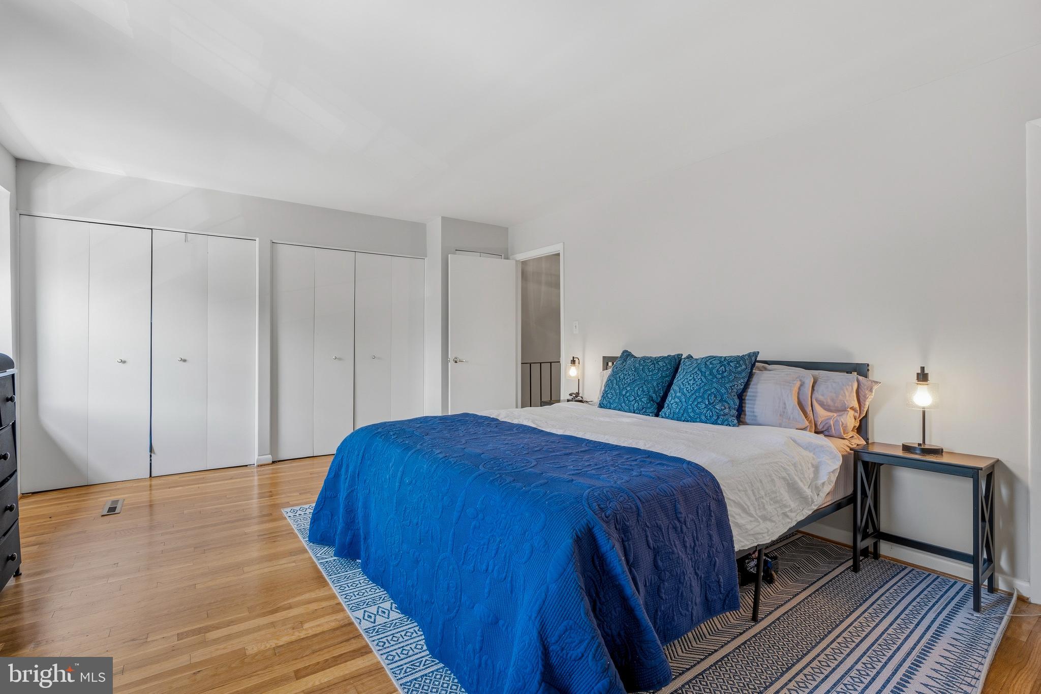 DULANEY TOWERS - Residential