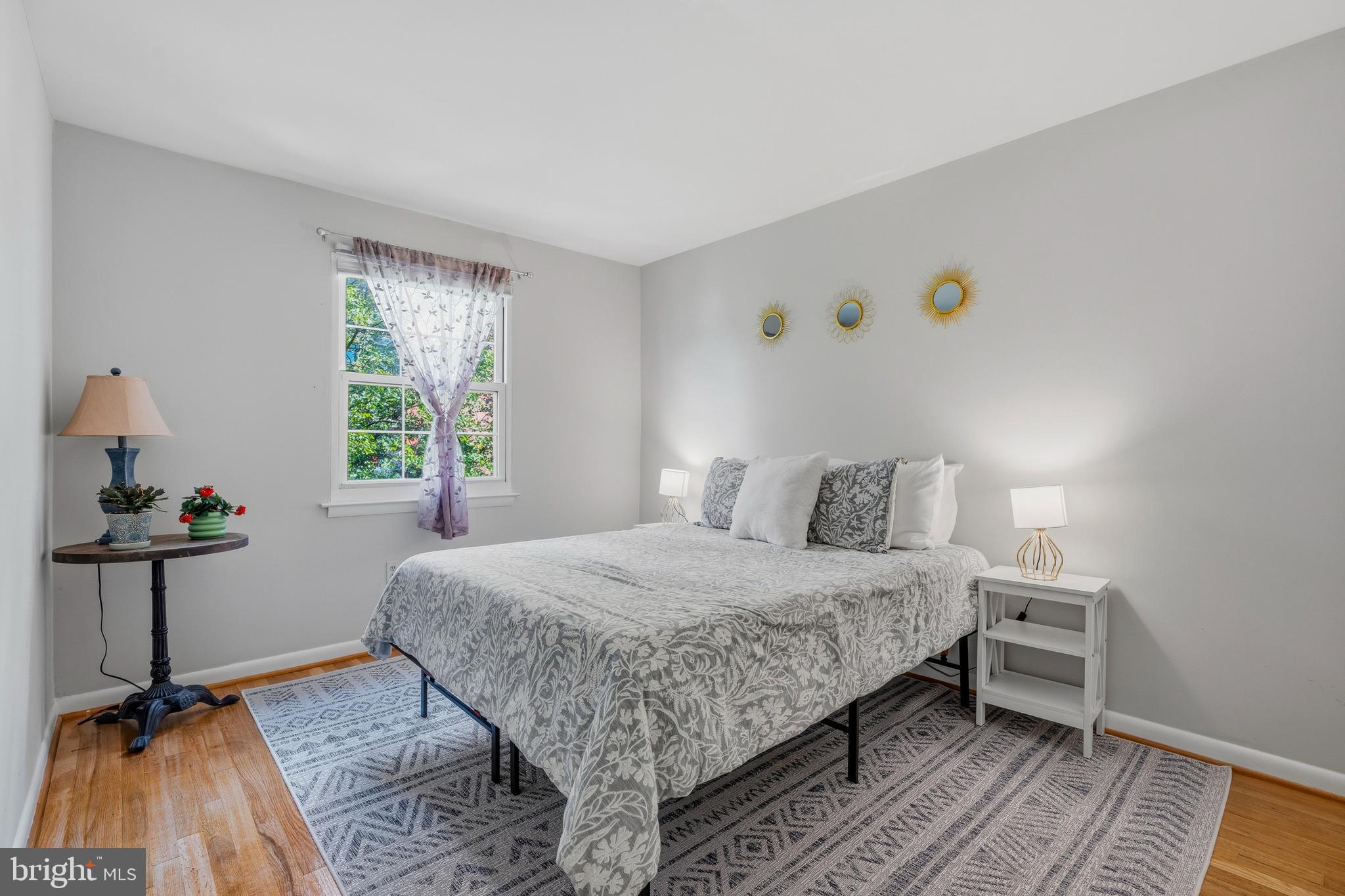DULANEY TOWERS - Residential
