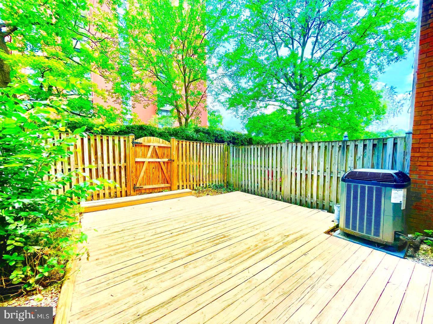 DULANEY TOWERS - Residential