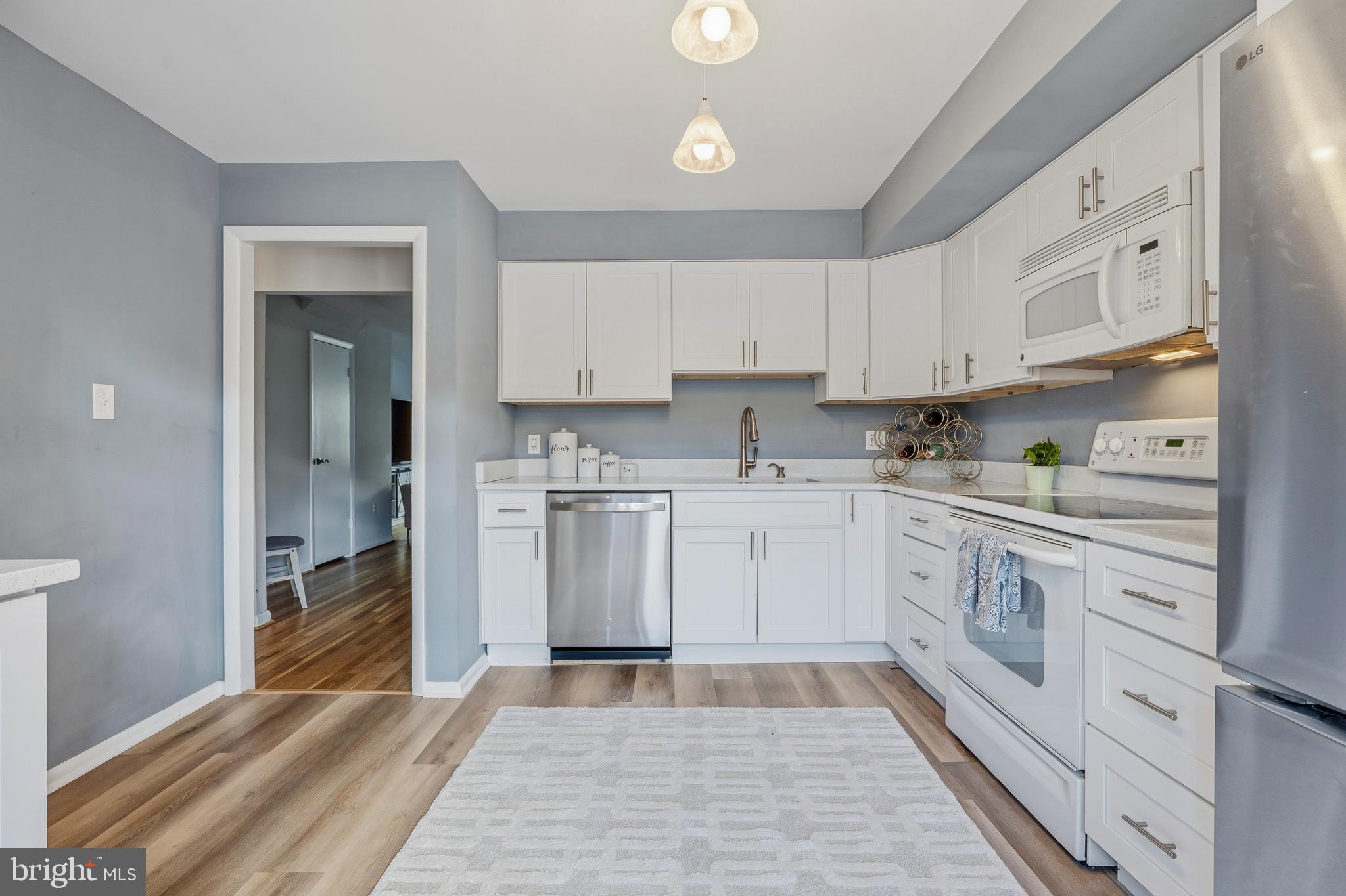 DULANEY TOWERS - Residential