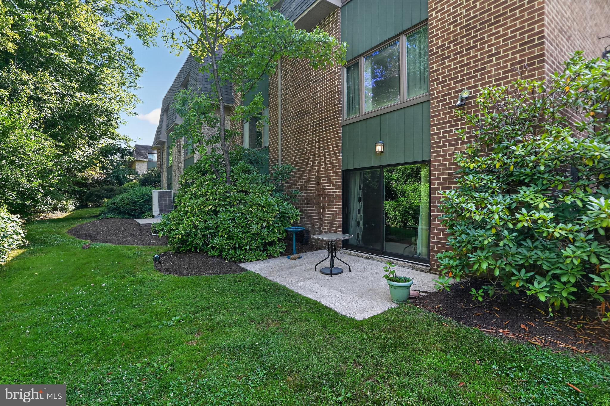 PUTNAM VIL - Residential