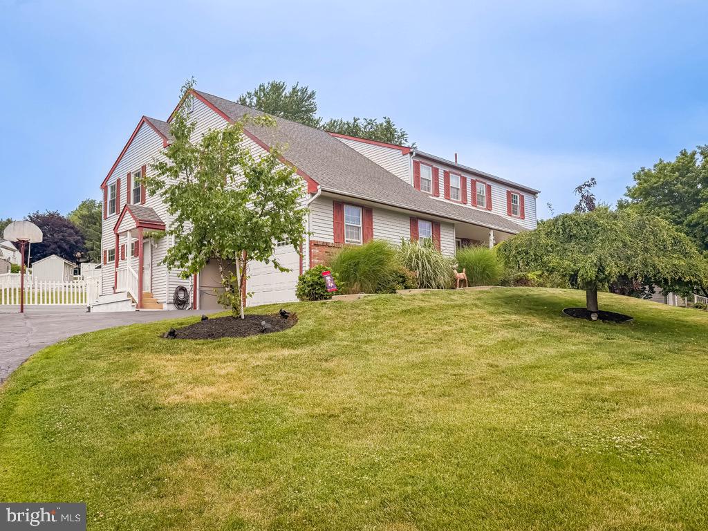 WOODLYN WEST - Residential