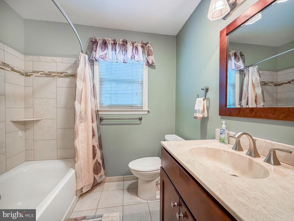WOODLYN WEST - Residential