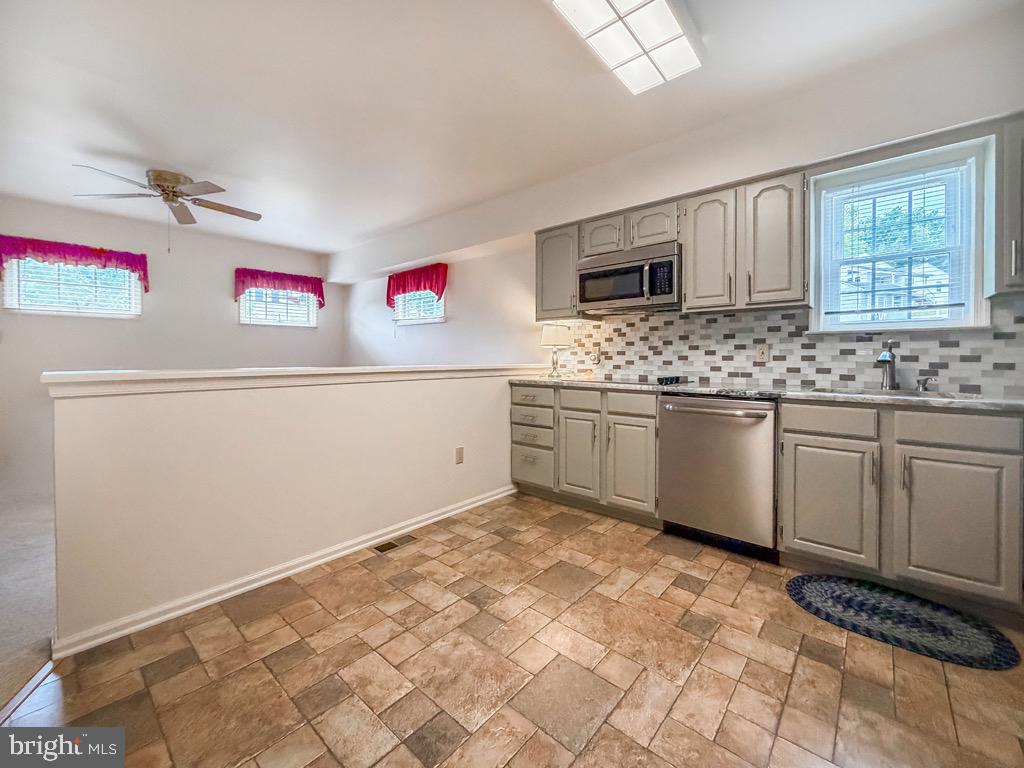 WOODLYN WEST - Residential