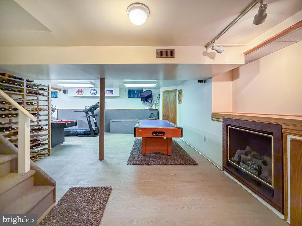 WOODLYN WEST - Residential