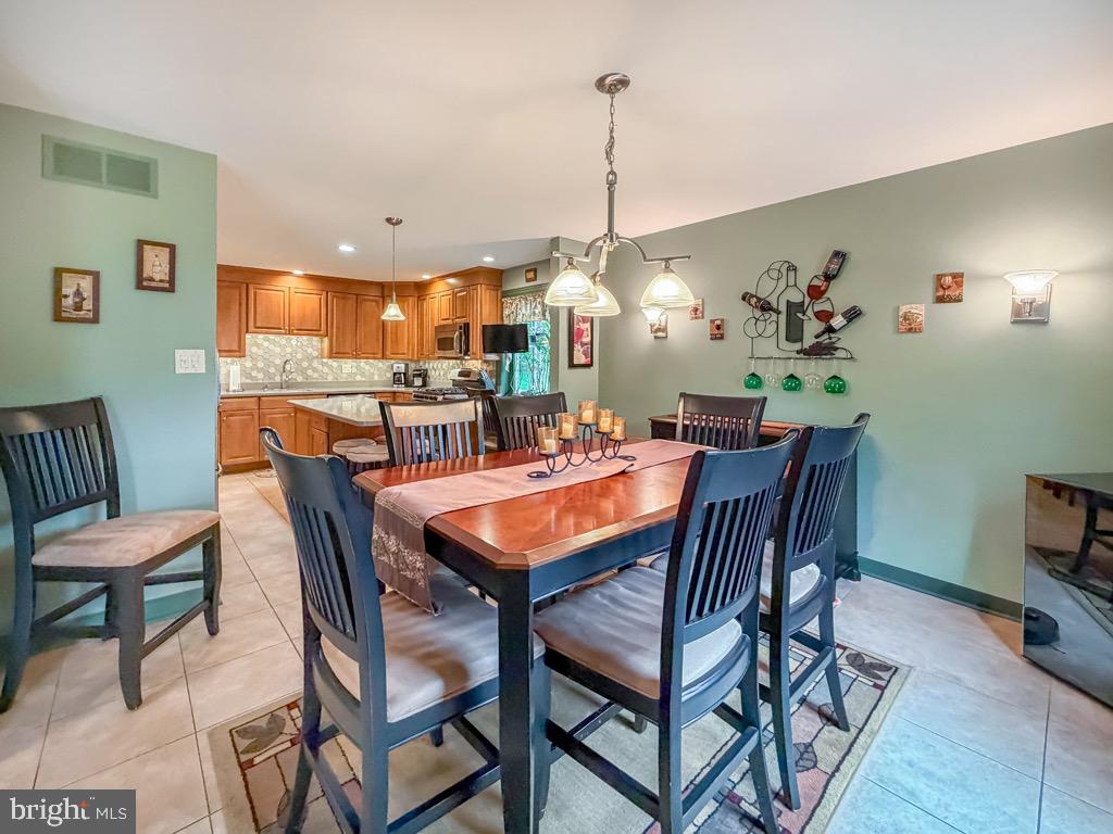 WOODLYN WEST - Residential