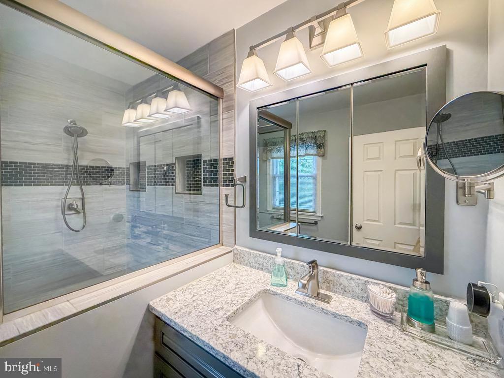 WOODLYN WEST - Residential