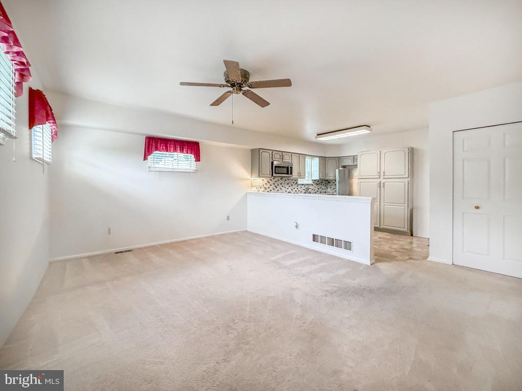 WOODLYN WEST - Residential