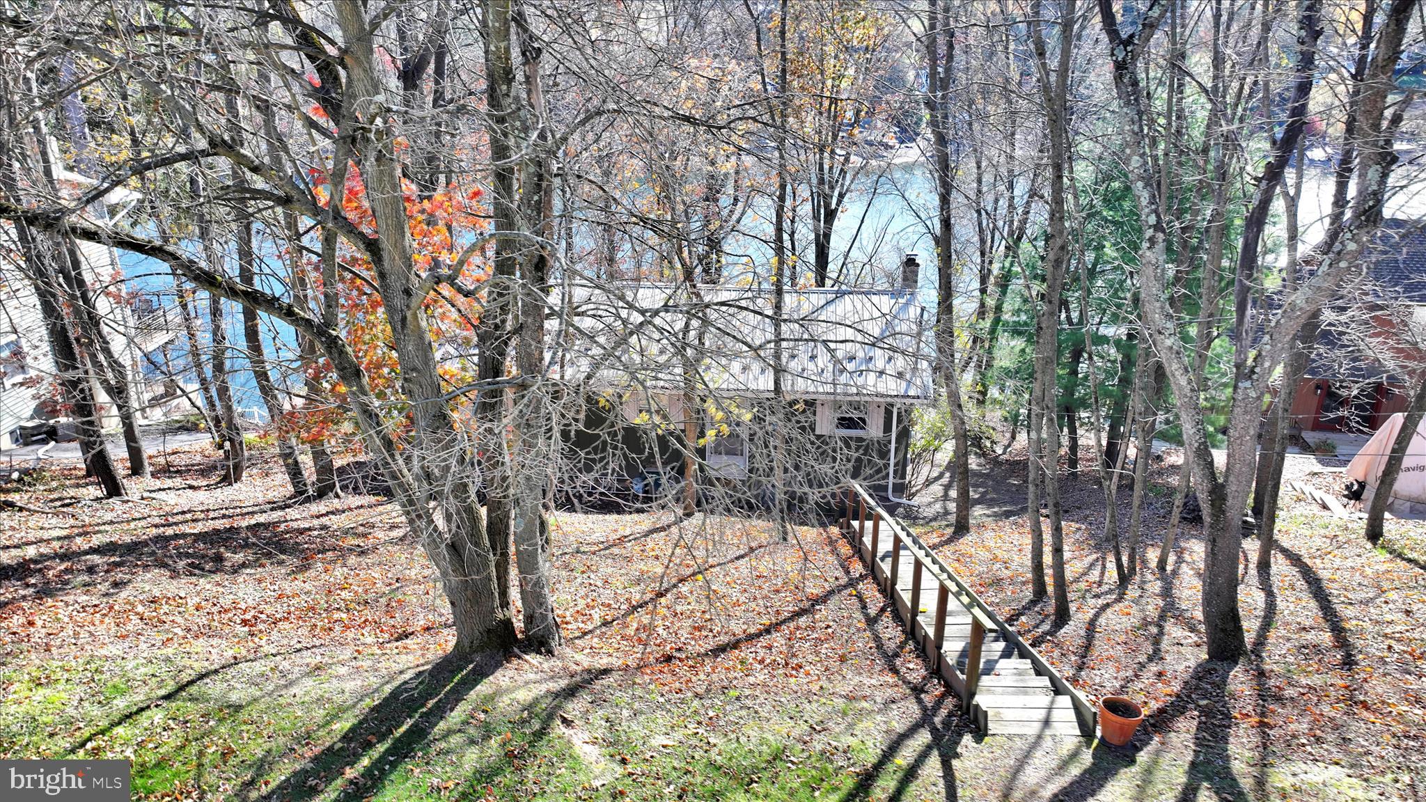 LAKE WYNONAH - Residential