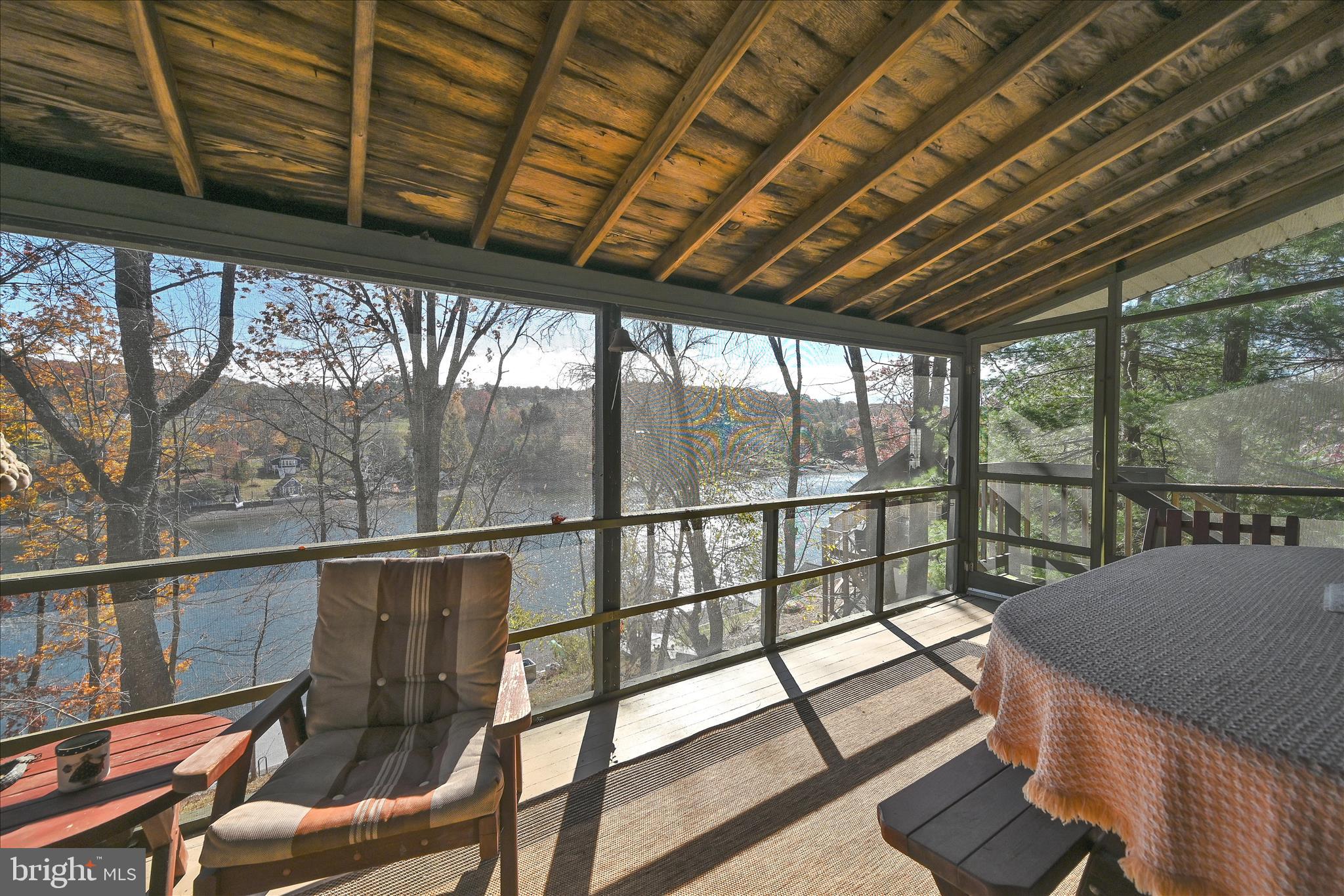 LAKE WYNONAH - Residential