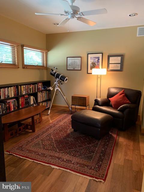 RIVER RIDGE - Residential