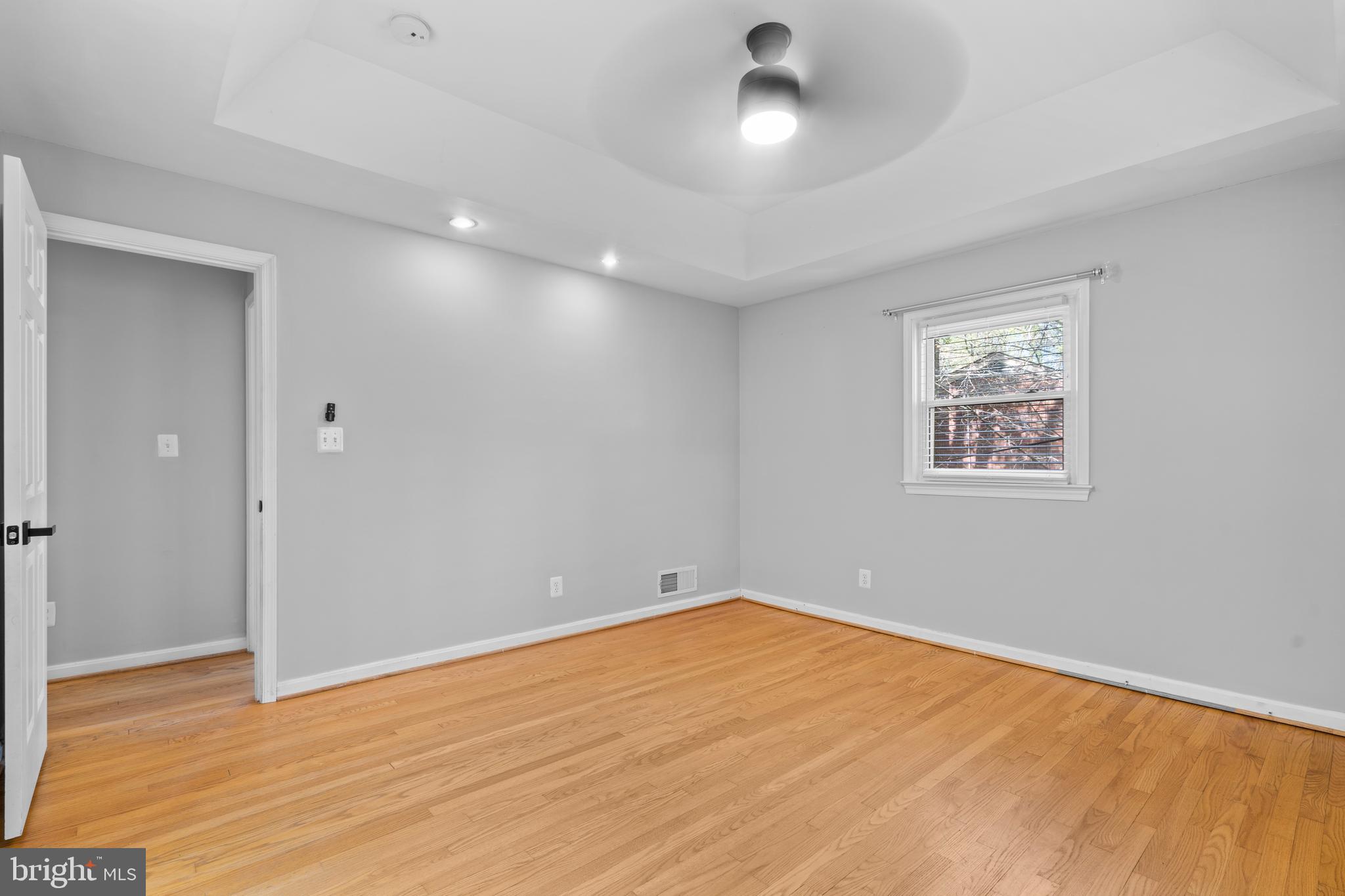 CHESTERBROOK WOODS - Residential Lease