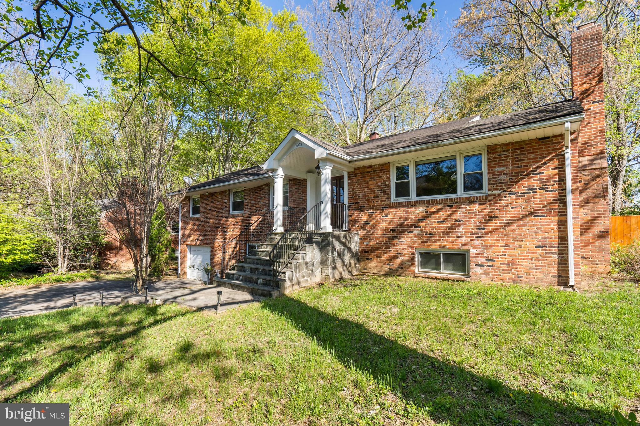CHESTERBROOK WOODS - Residential Lease