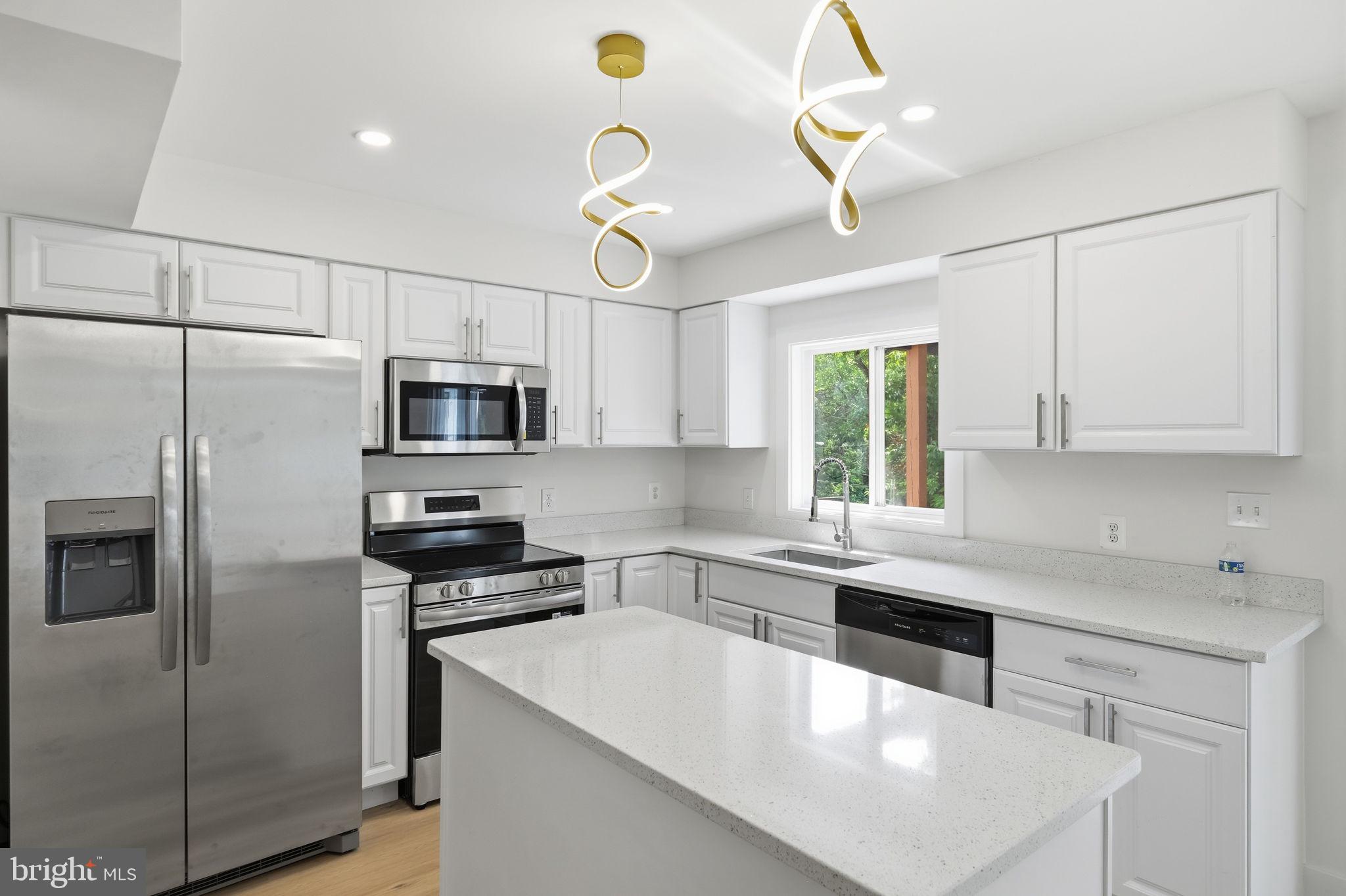 TOLSON HEIGHTS - Residential