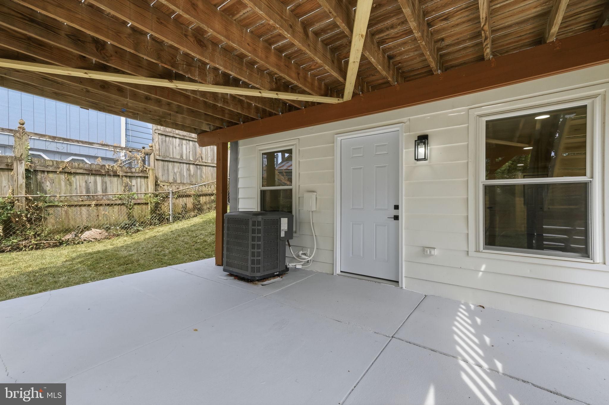 TOLSON HEIGHTS - Residential
