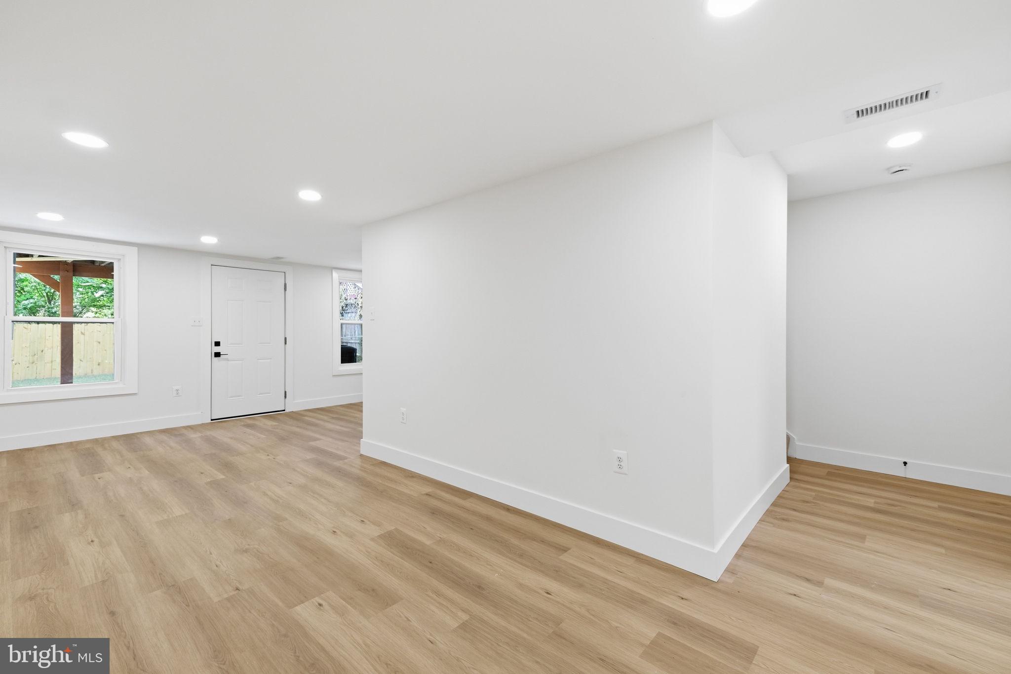 TOLSON HEIGHTS - Residential