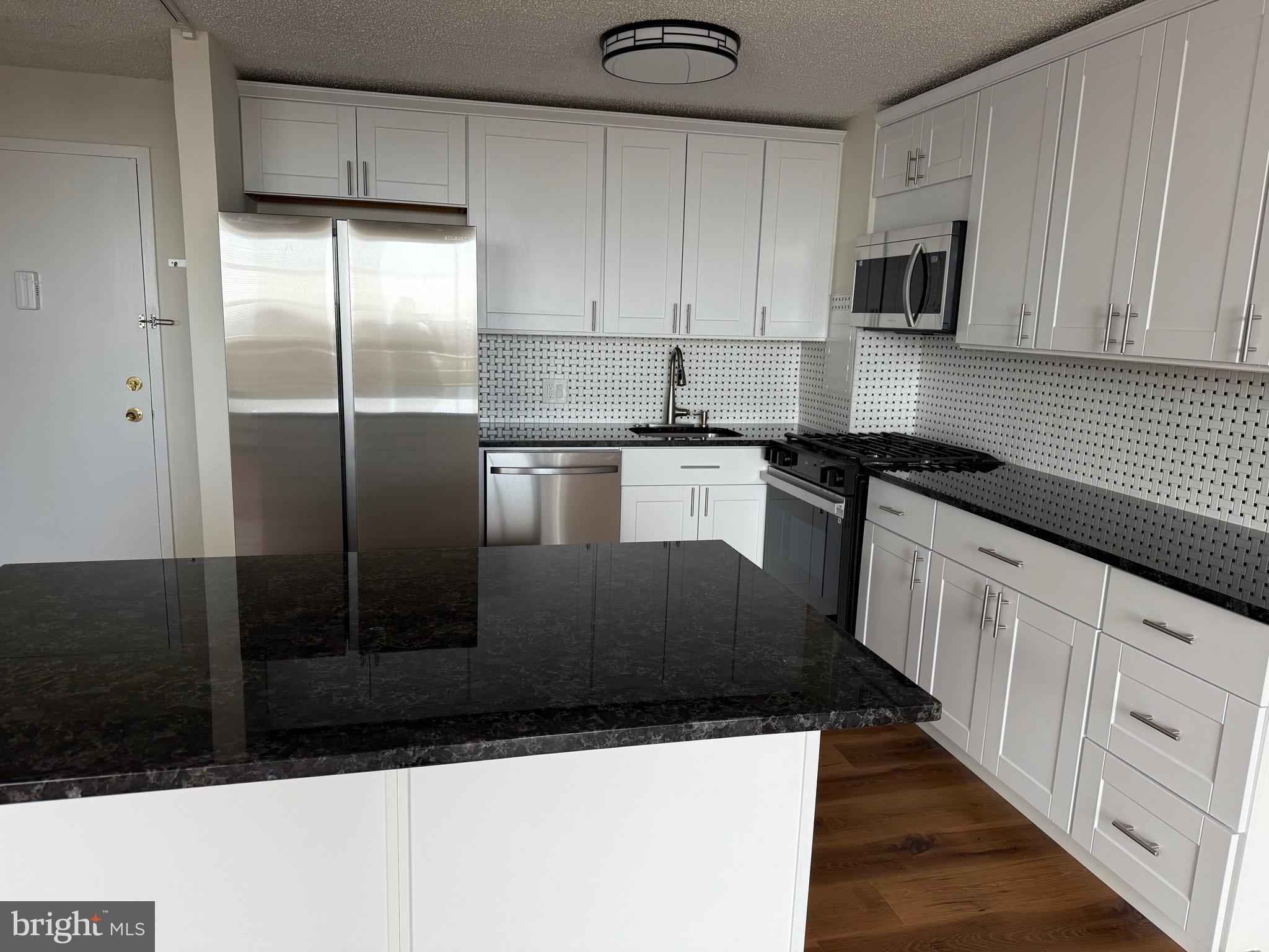 RADNOR HOUSE - Residential Lease