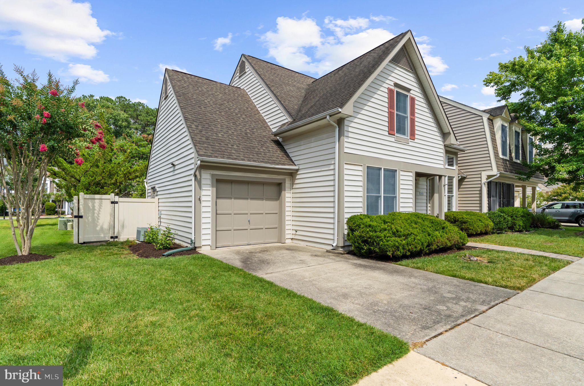 EASTON CLUB - Residential
