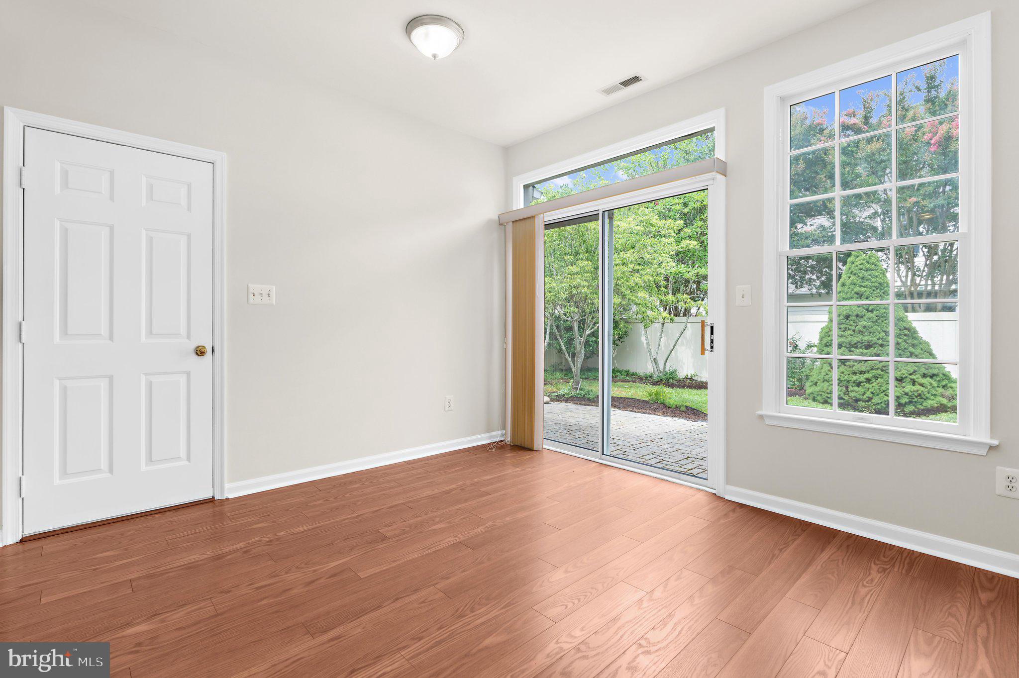 EASTON CLUB - Residential