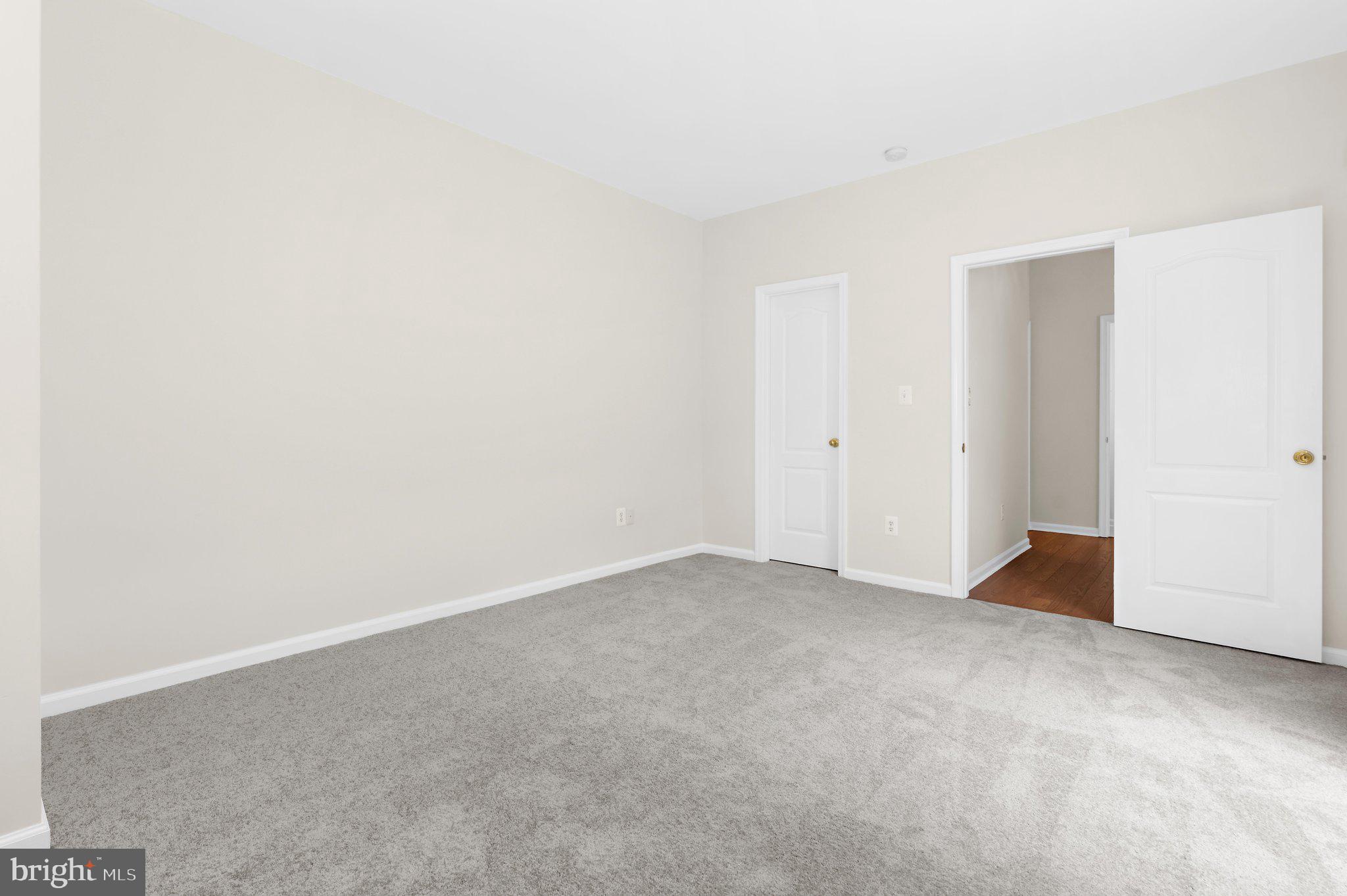 EASTON CLUB - Residential
