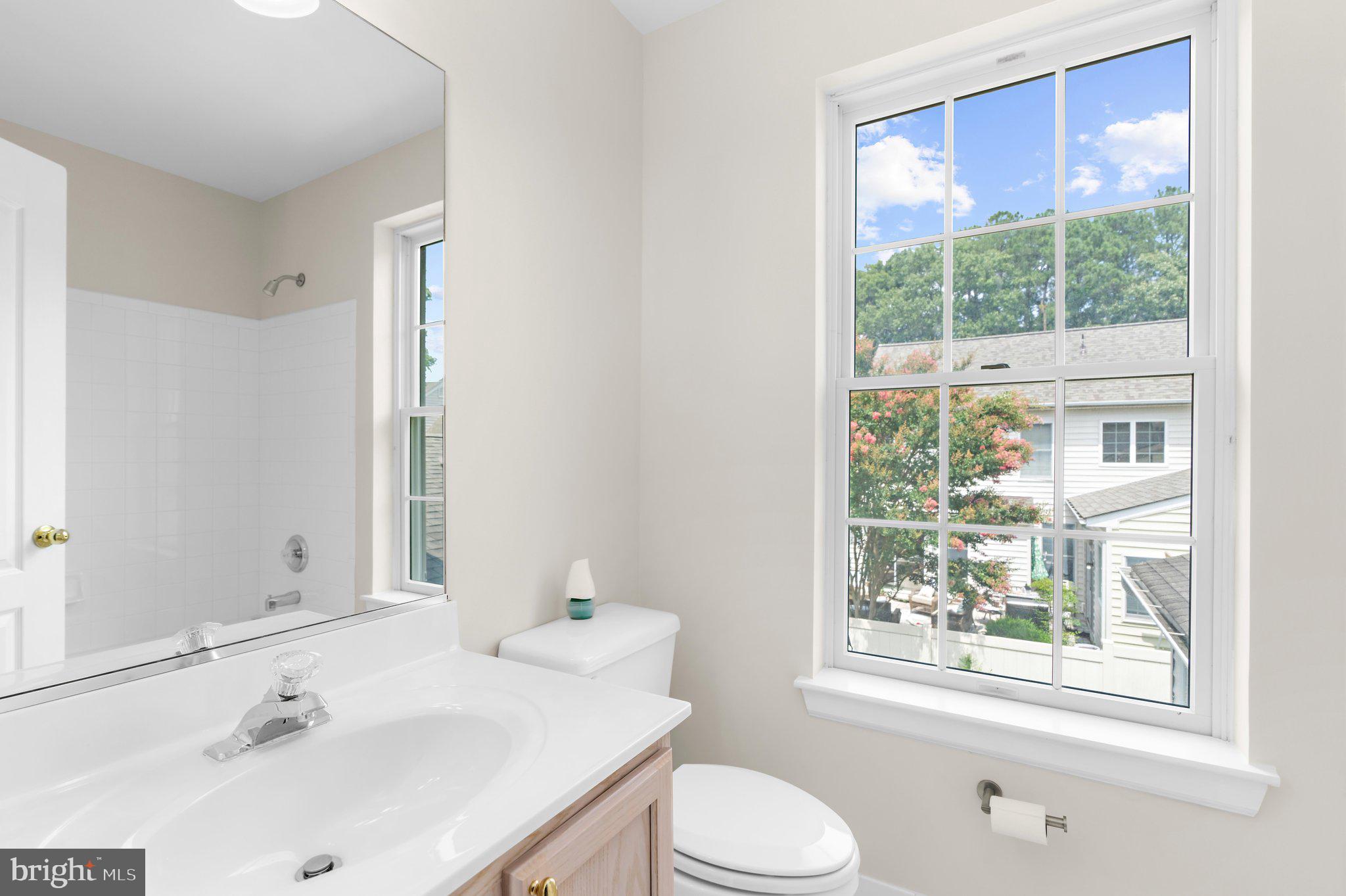 EASTON CLUB - Residential