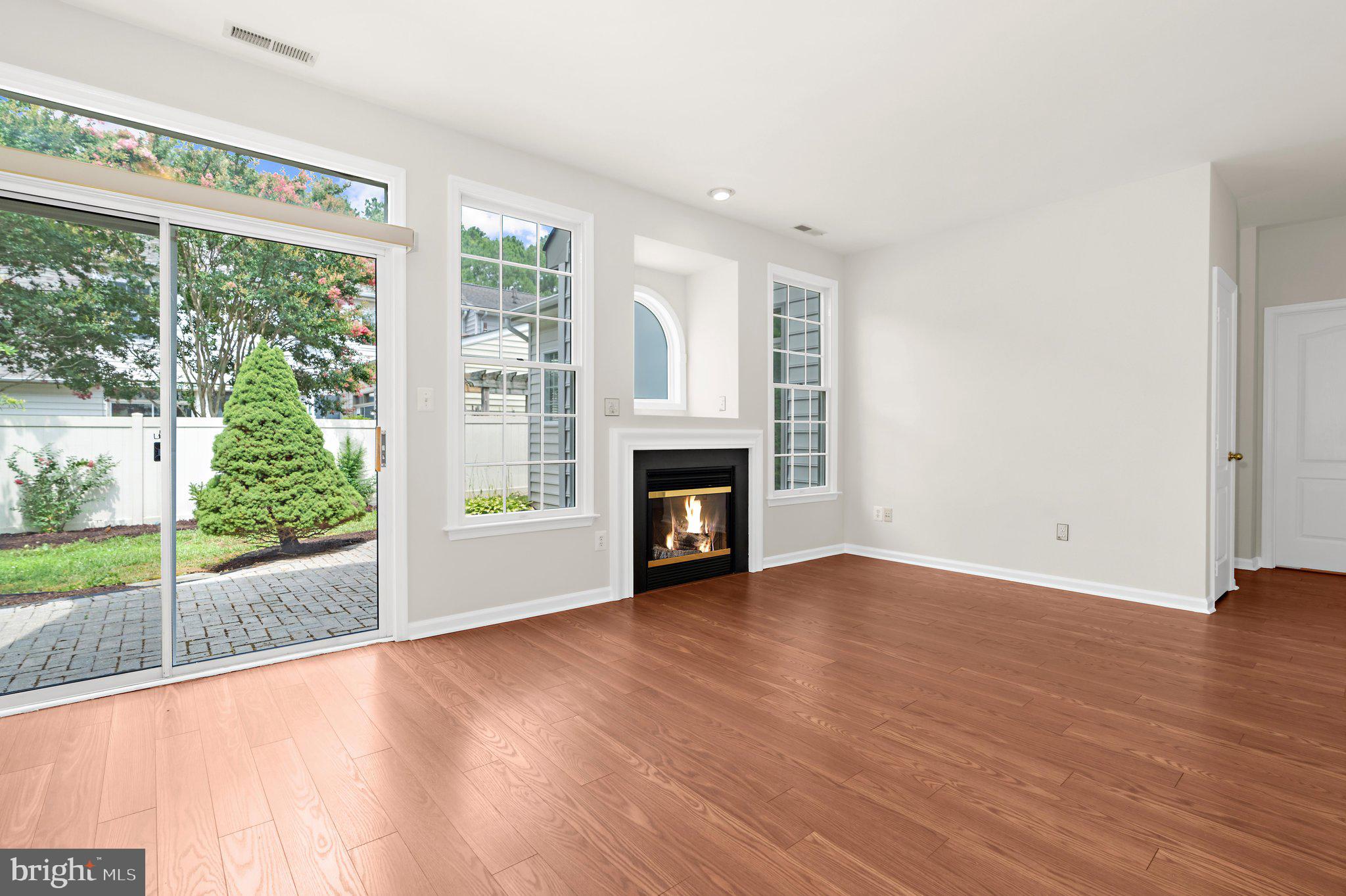 EASTON CLUB - Residential