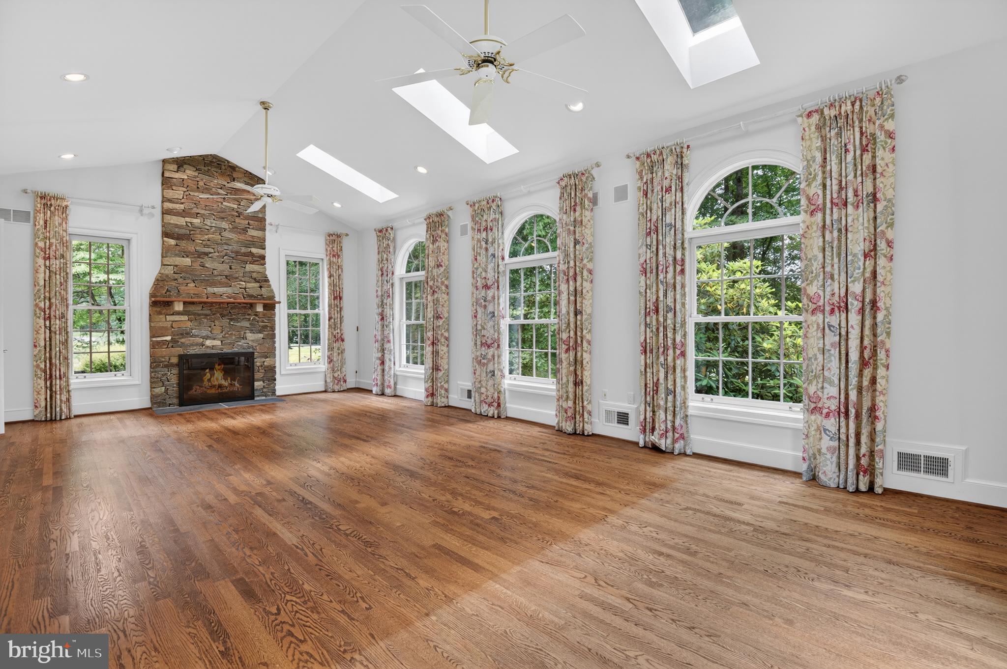 POTOMAC VIEW ESTATES - Residential