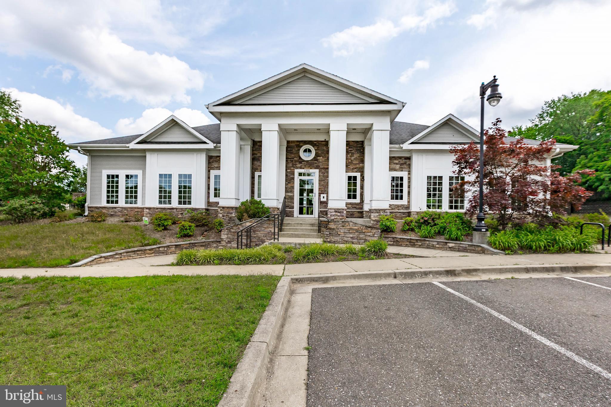 THE ADDISON AT ST PAUL - Residential