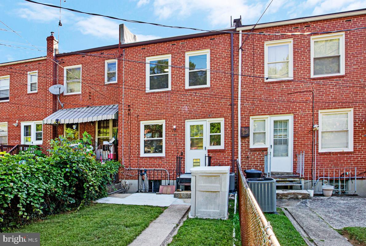 YALE HEIGHTS - Residential