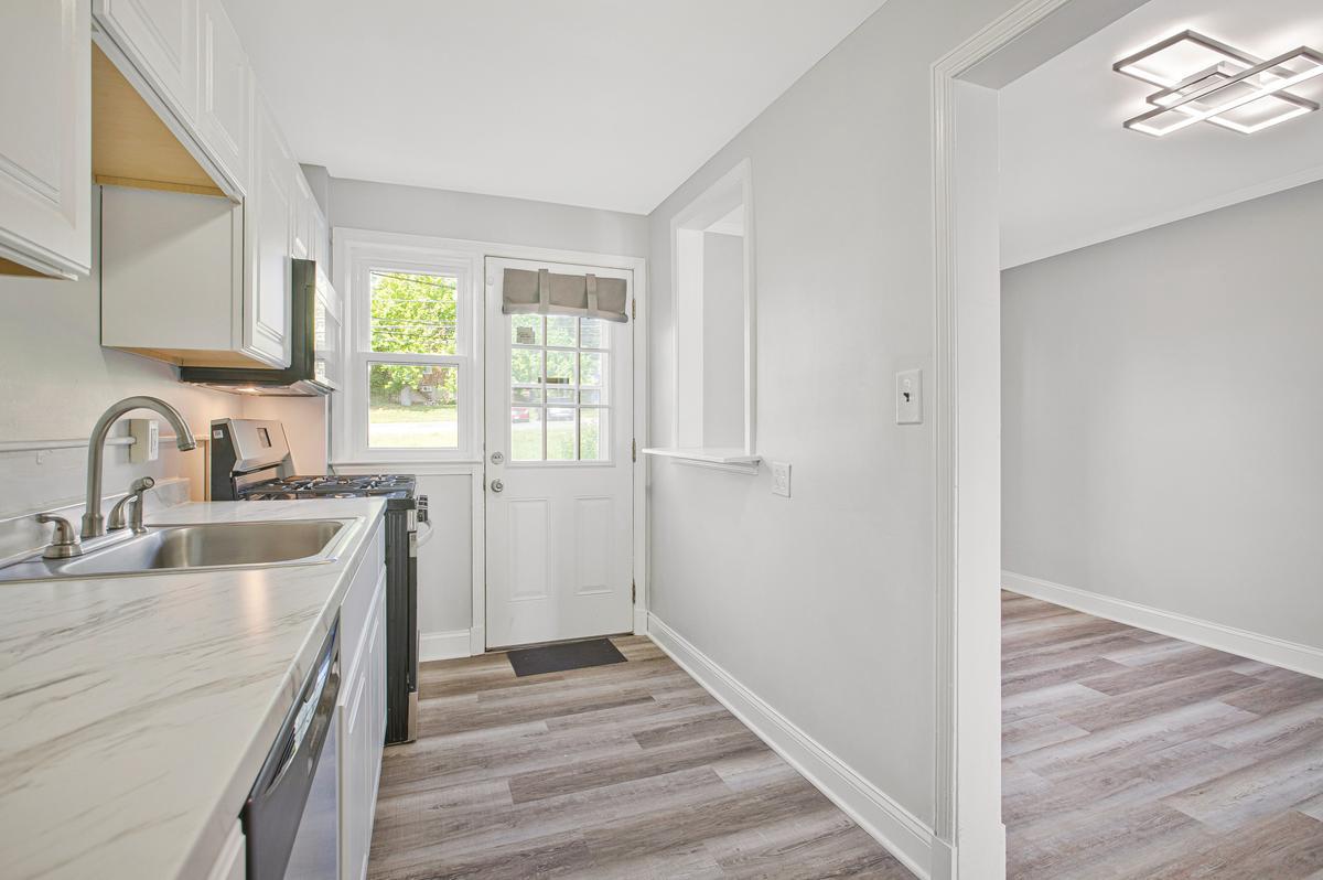 YALE HEIGHTS - Residential