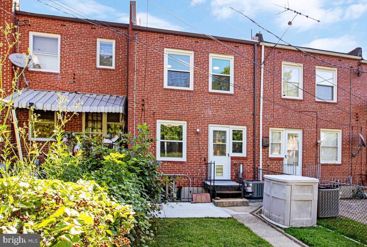 YALE HEIGHTS - Residential
