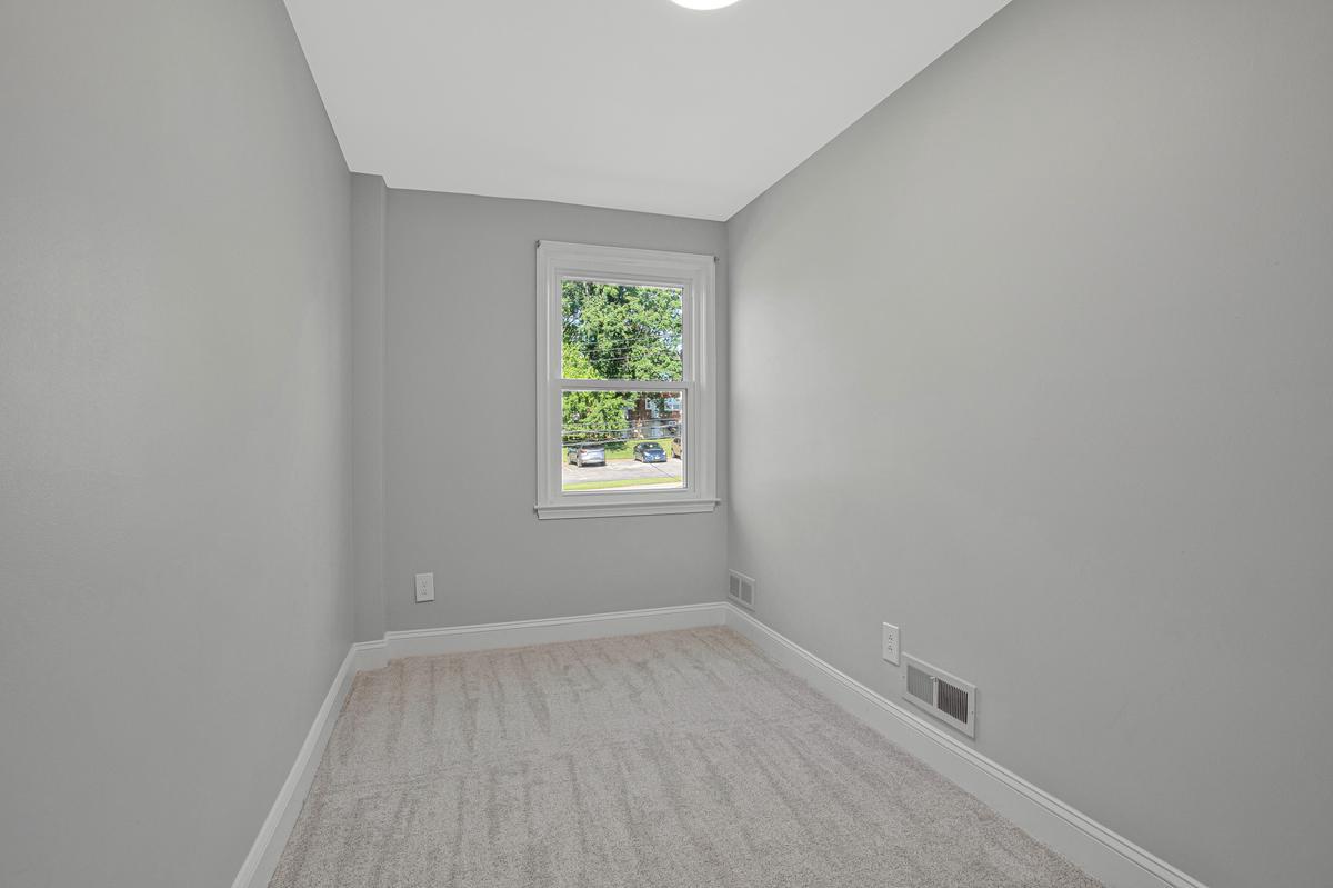 YALE HEIGHTS - Residential