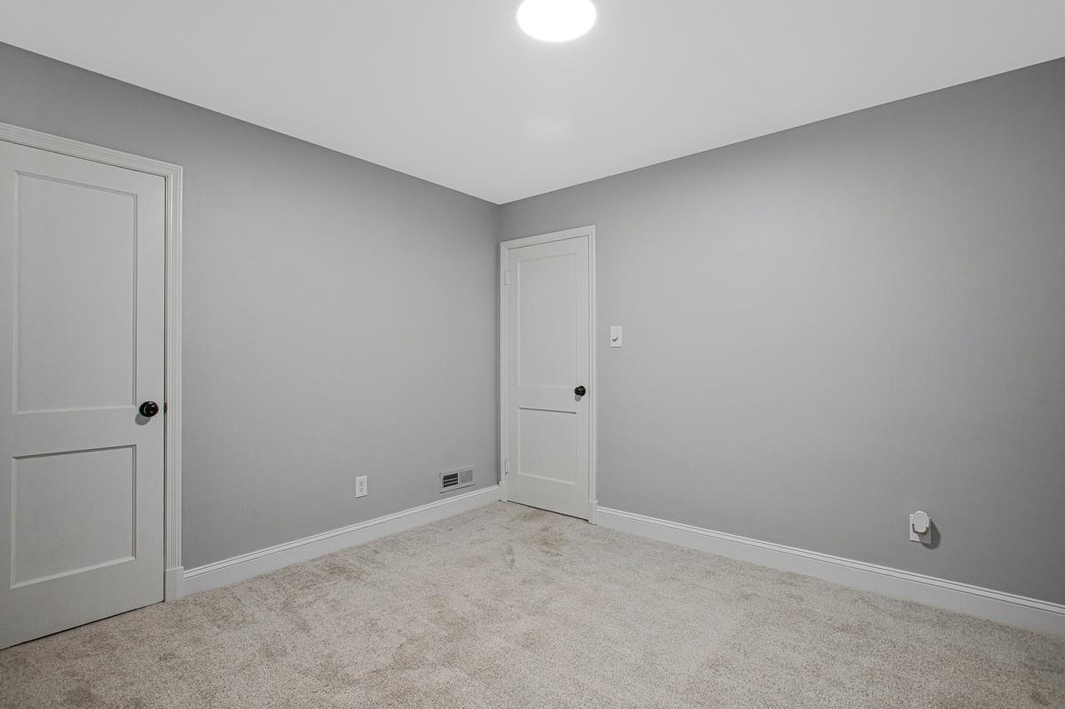 YALE HEIGHTS - Residential