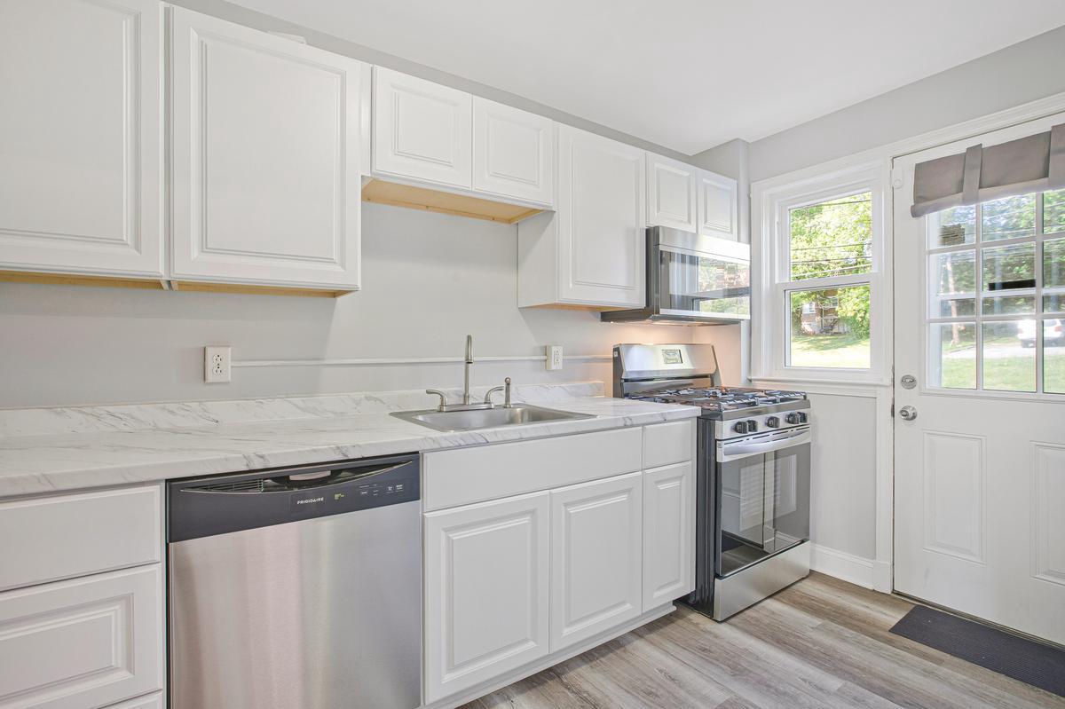 YALE HEIGHTS - Residential