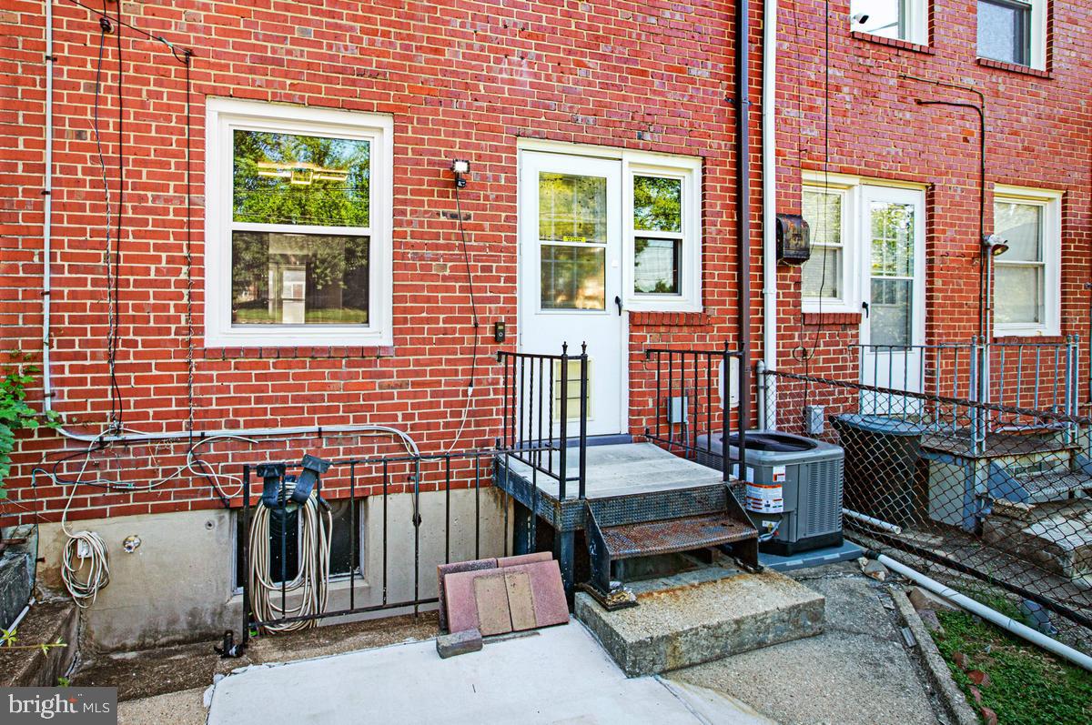 YALE HEIGHTS - Residential