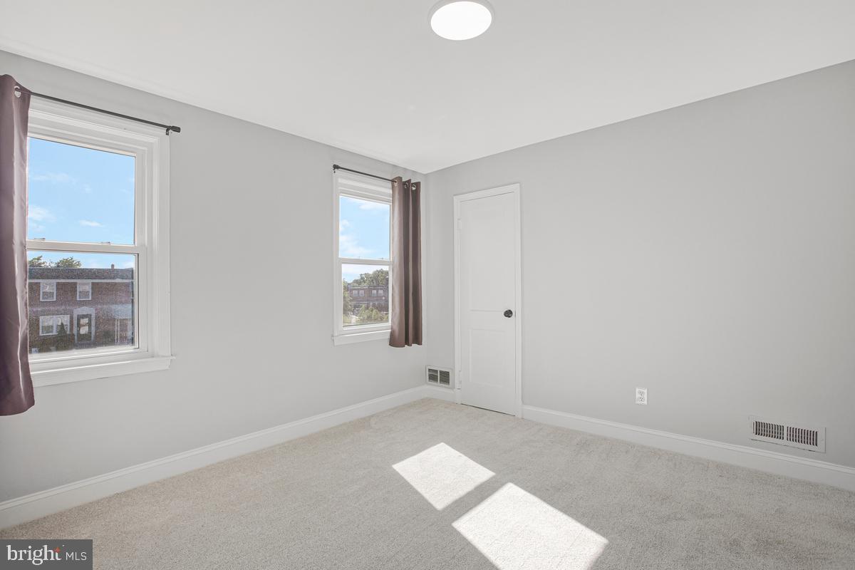 YALE HEIGHTS - Residential