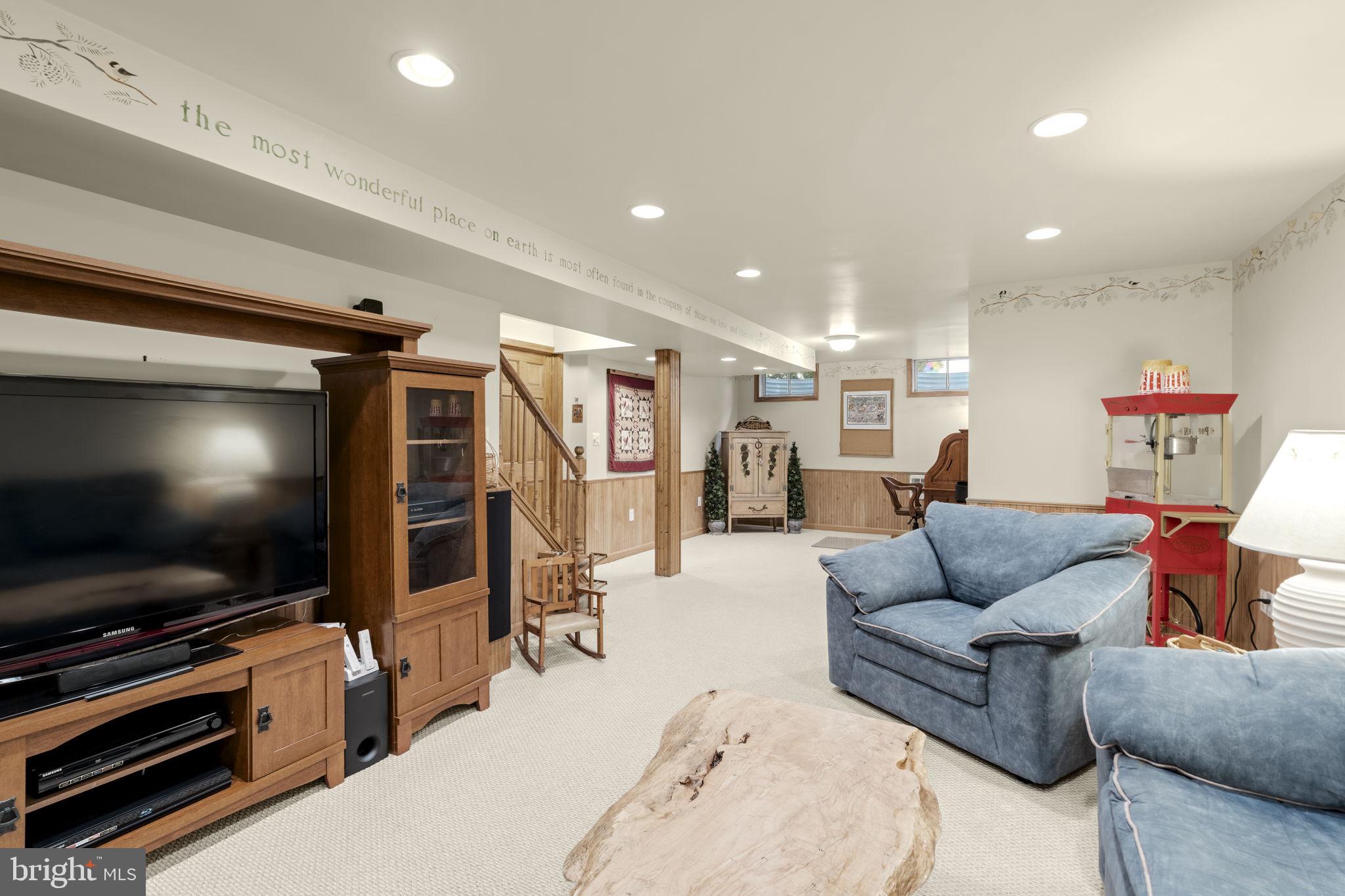 DENVER HEIGHTS - Residential