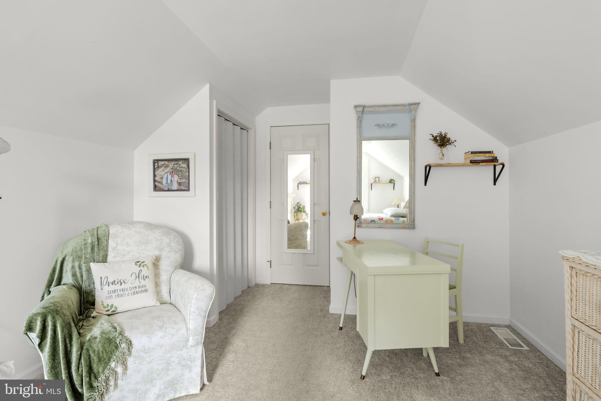 DENVER HEIGHTS - Residential