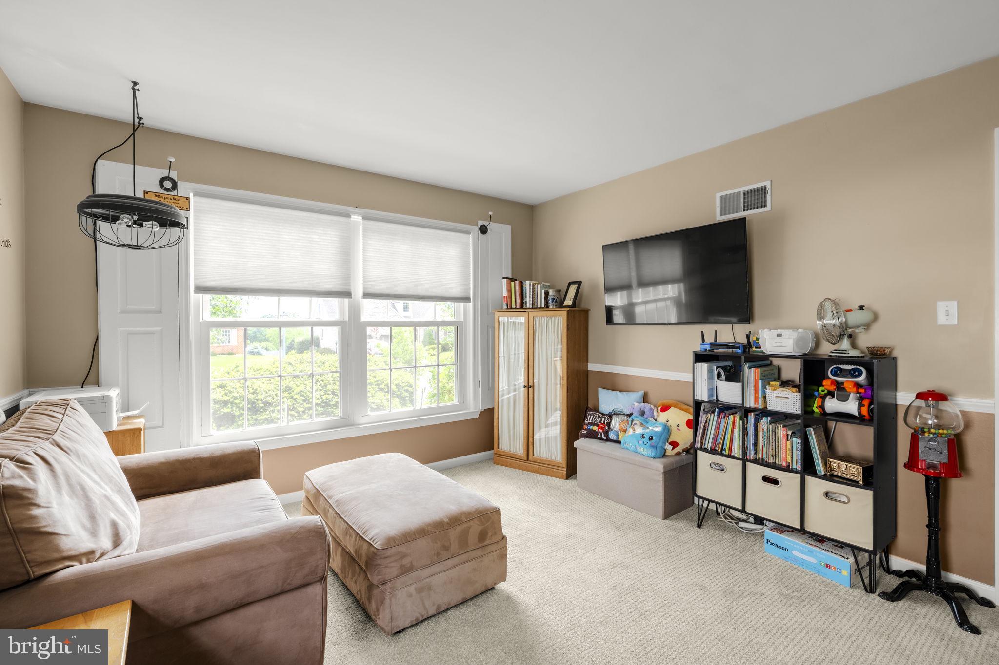 DENVER HEIGHTS - Residential