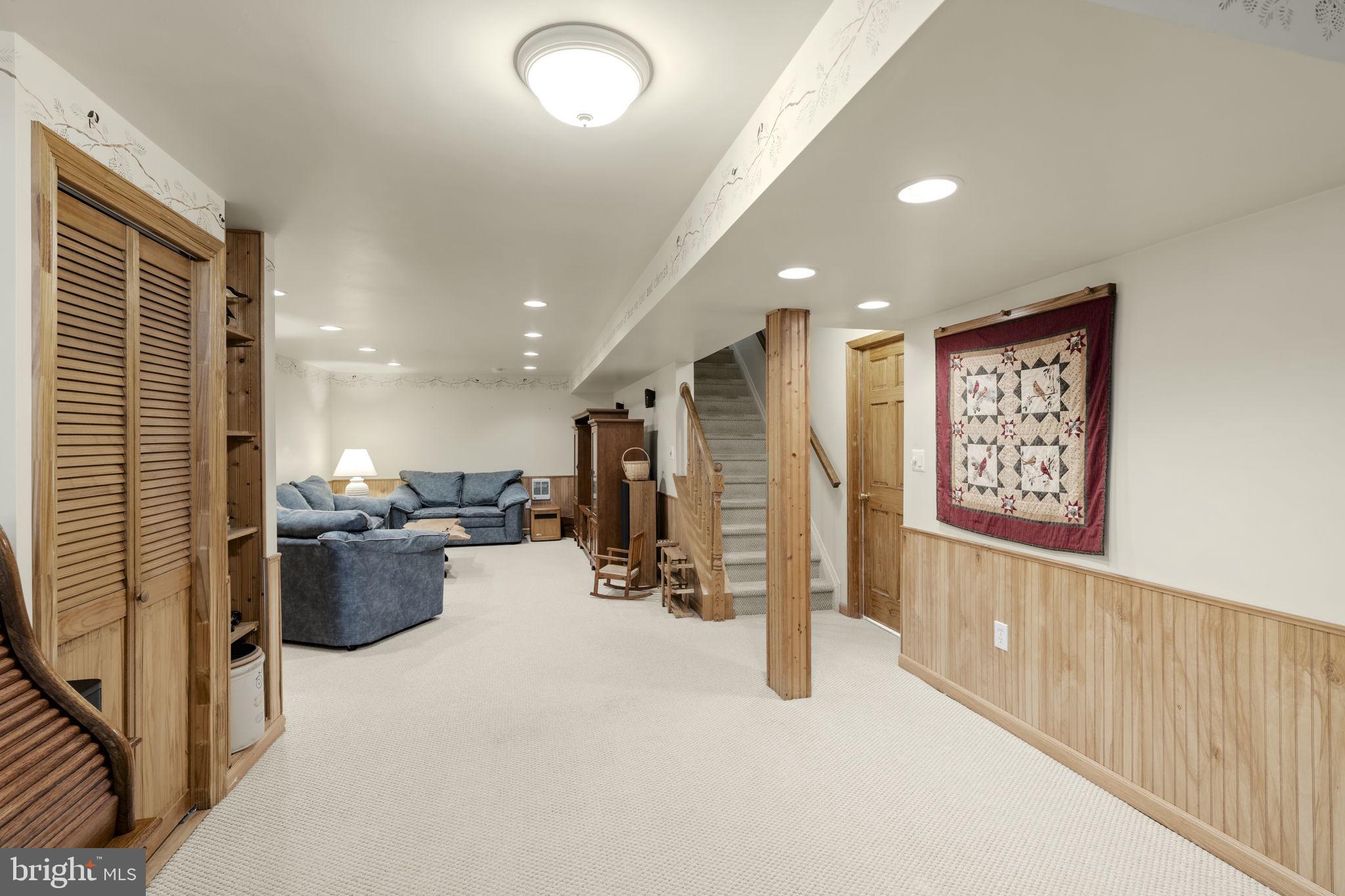 DENVER HEIGHTS - Residential