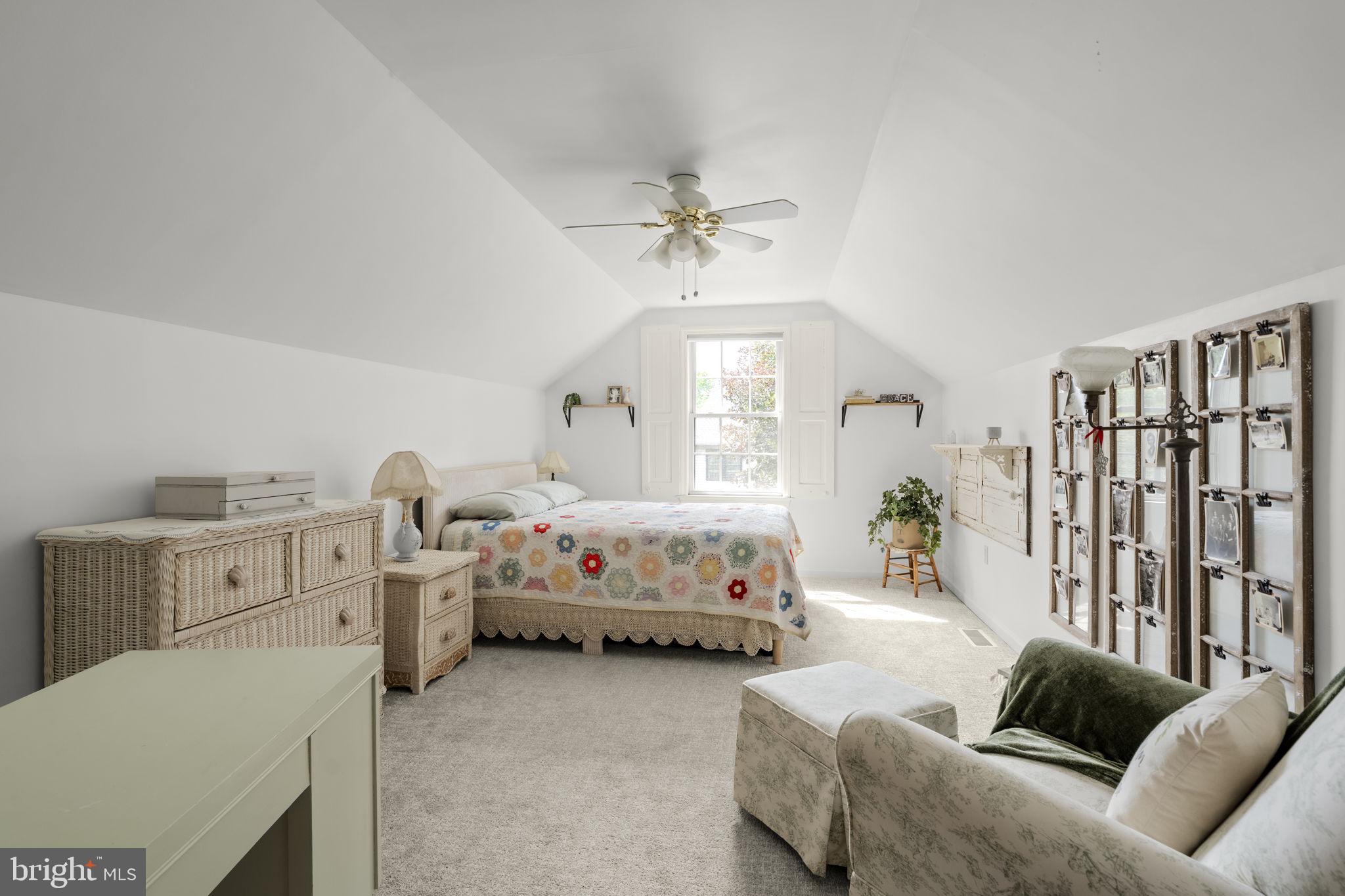 DENVER HEIGHTS - Residential