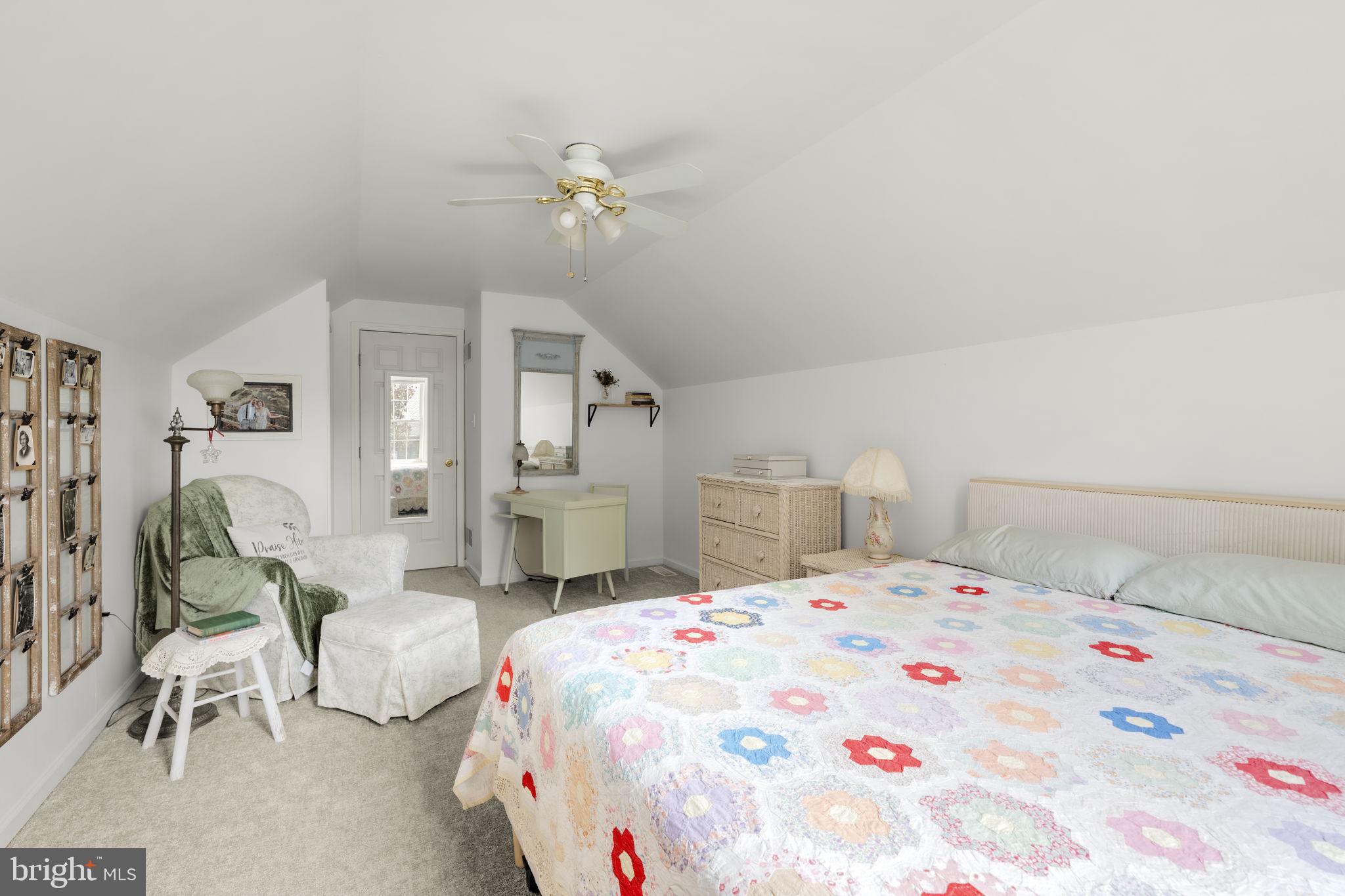 DENVER HEIGHTS - Residential