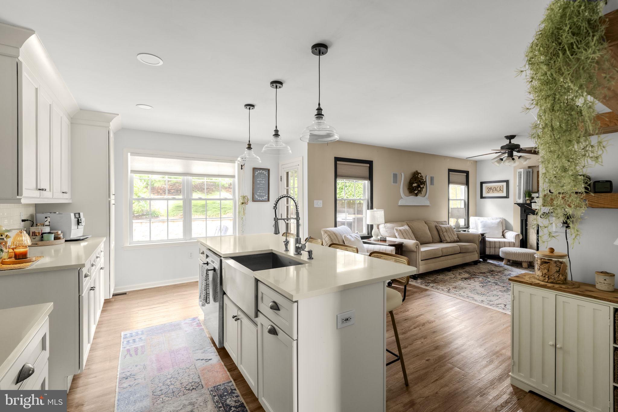 DENVER HEIGHTS - Residential